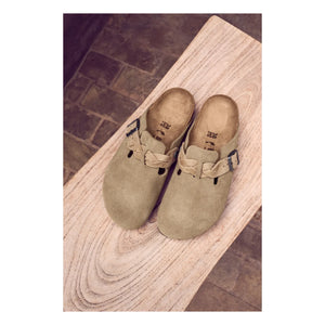 BIRKENSTOCK - Boston Knitted Slide Sandals Slim Fit | Dust Brown