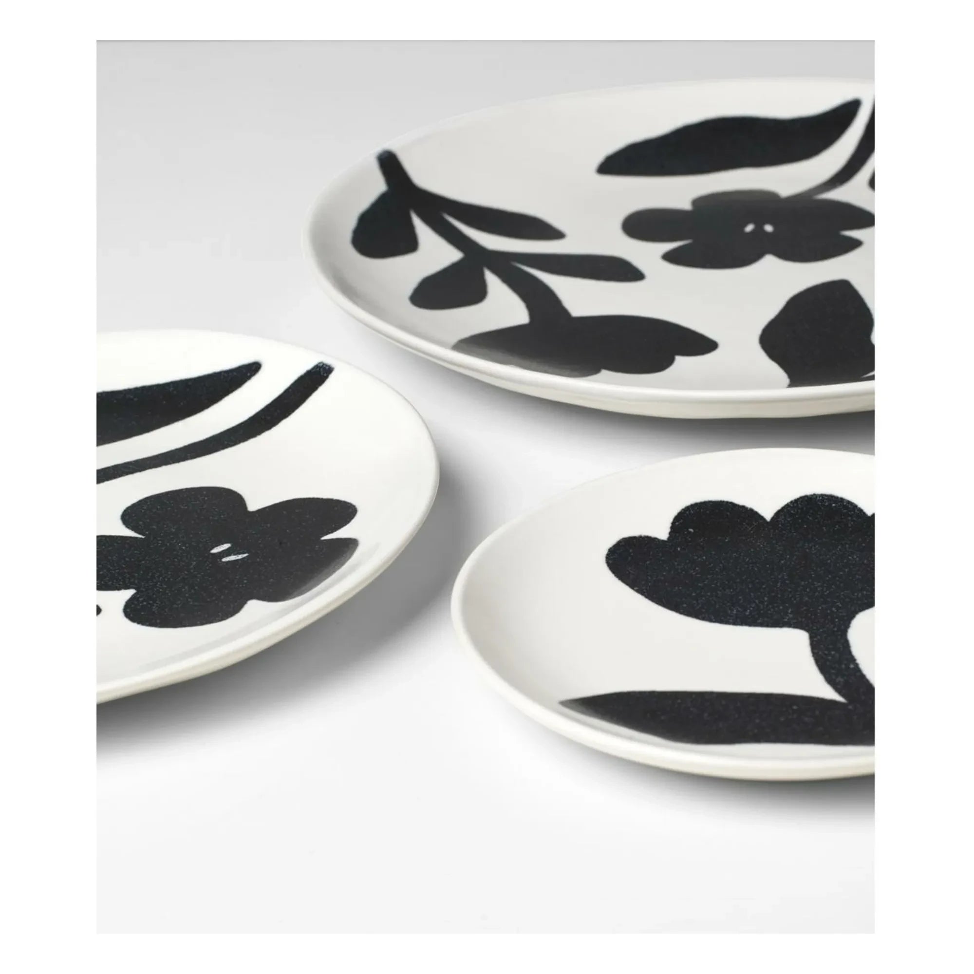 Broste Copenhagen - Flora Stone Ceramic Plate | Black