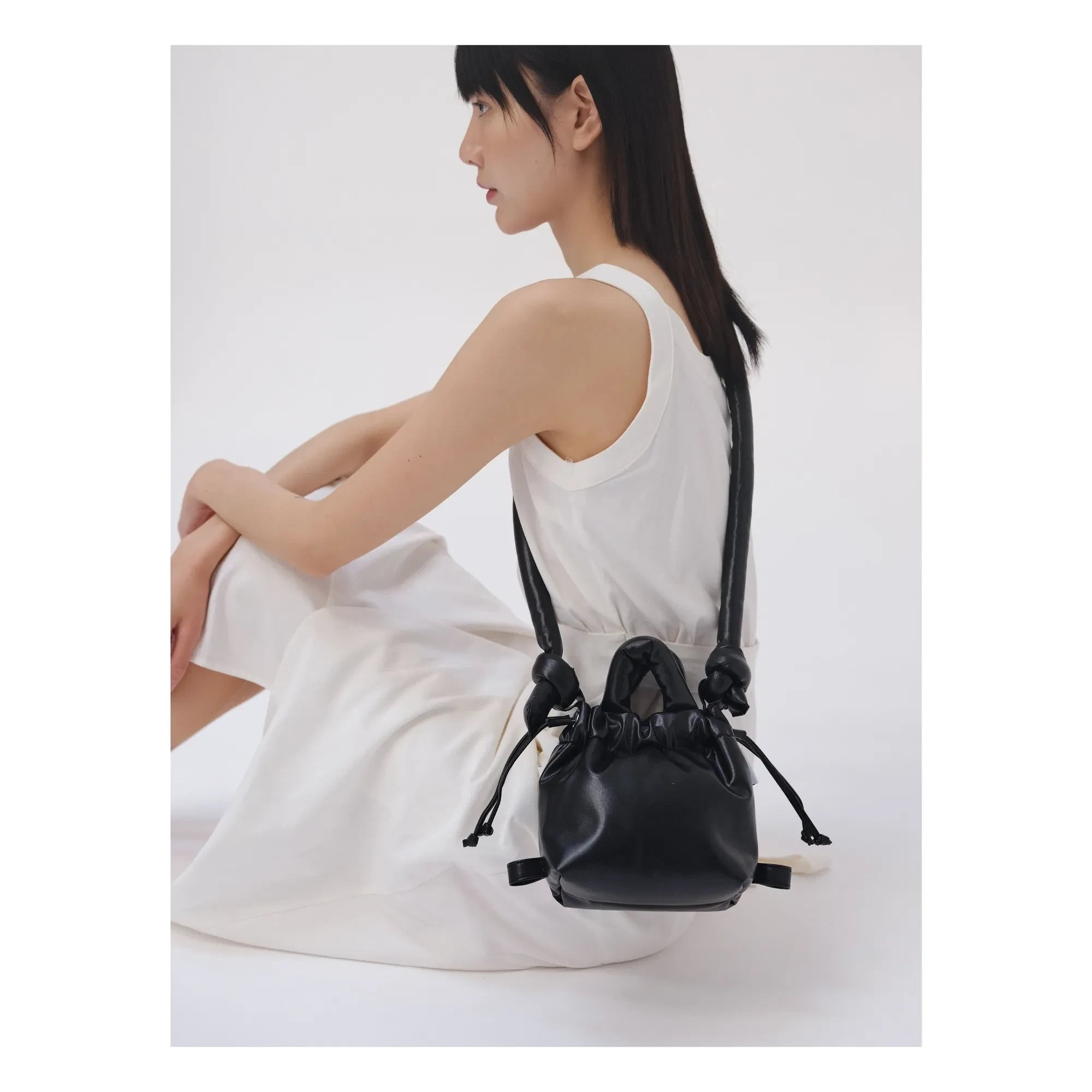 Olend - Micro Ona Vegan Leather Bag | Black