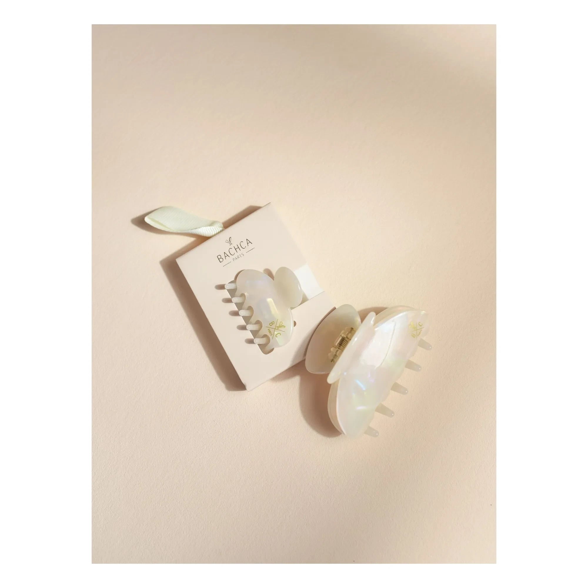 Bachca - Medium Hair Clip | Pearl