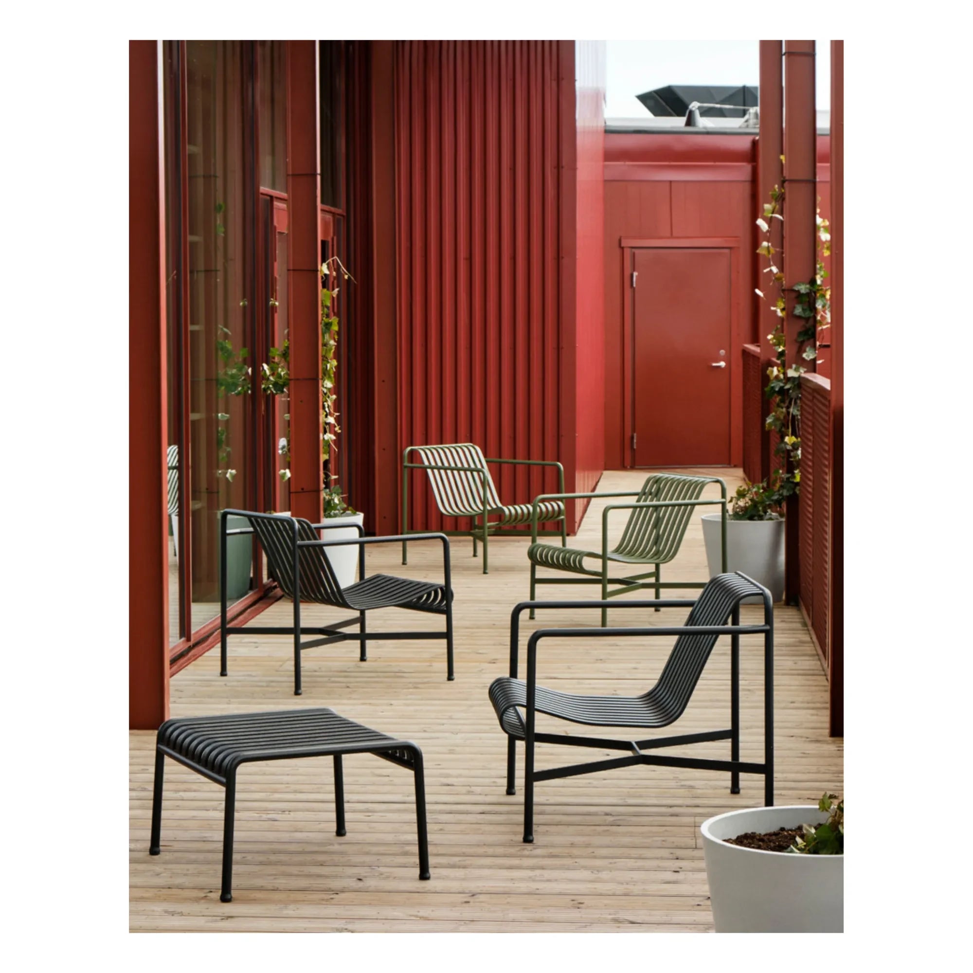 Hay - Ronan and Erwan Bouroullec designed Palissade Side Table - 65 x 60 cm | Charcoal Gray