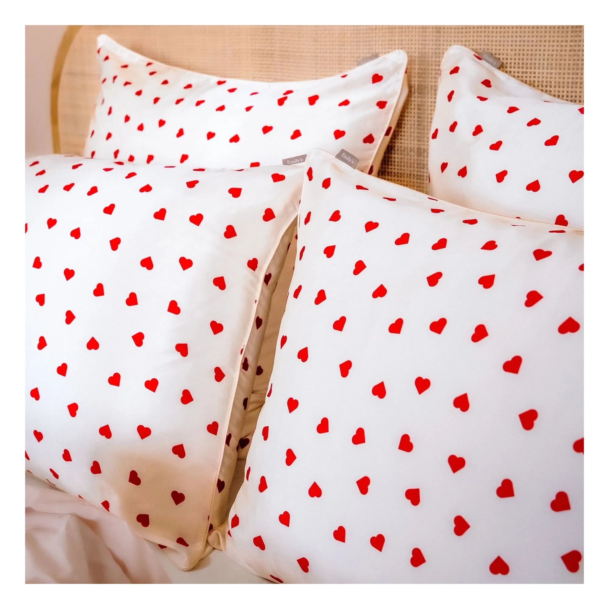 Emily's Pillow - Heart Print Mulberry Silk Pillowcase | Cream