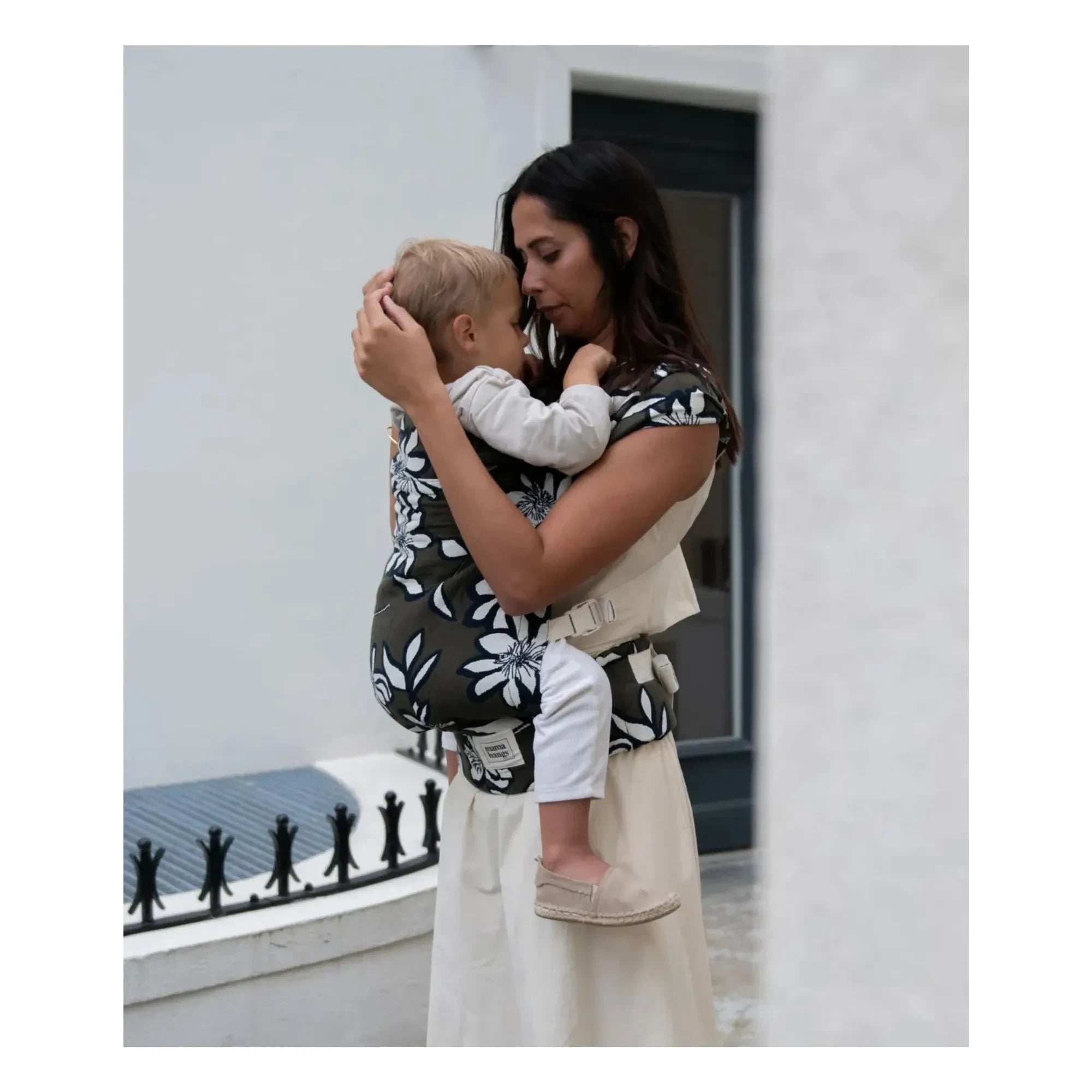 Mama Hangs - Carry & Bloom Baby Carrier | Khaki