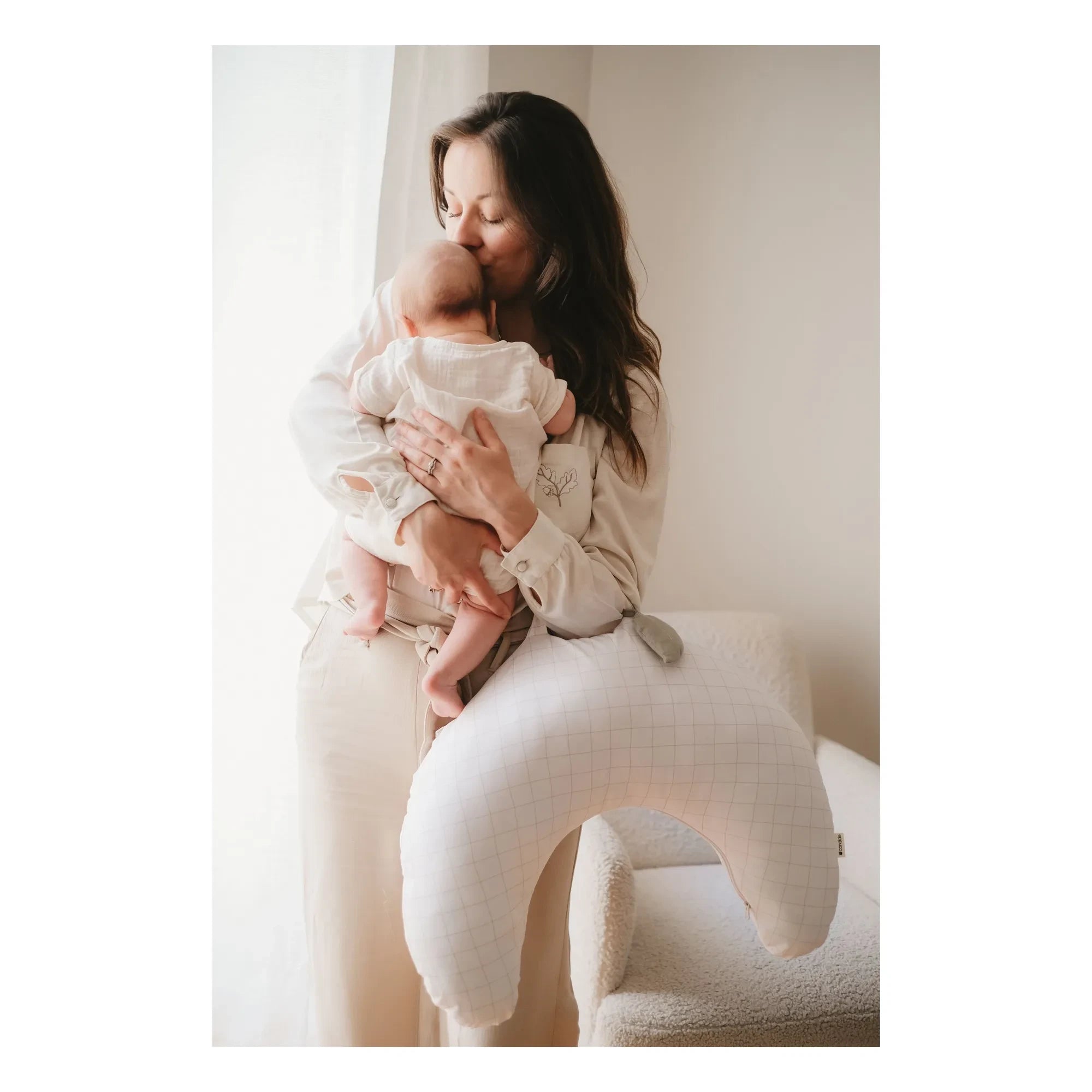 Candide - Nomadik Nursing Pillow | White