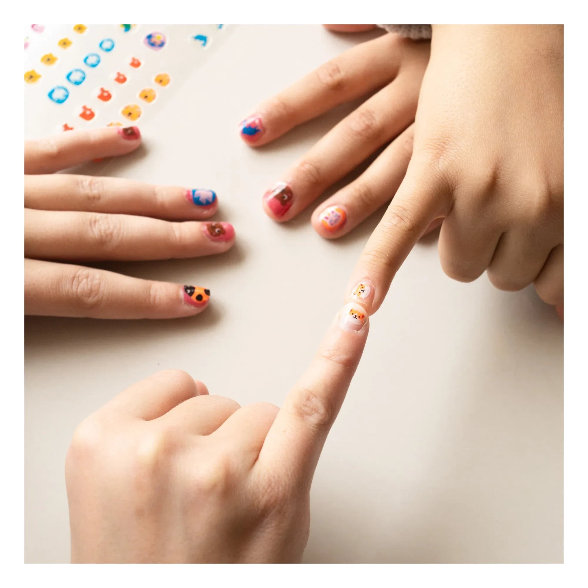 Omy - Friends - Nail Stickers