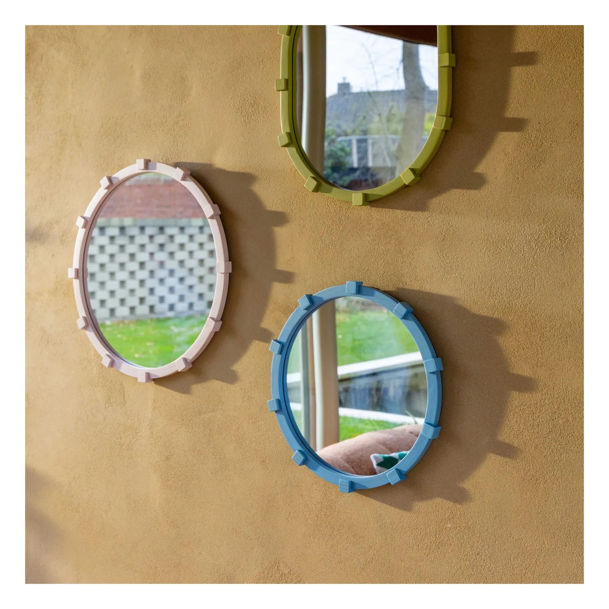&Klevering - Chunk Round Mirror | Blue