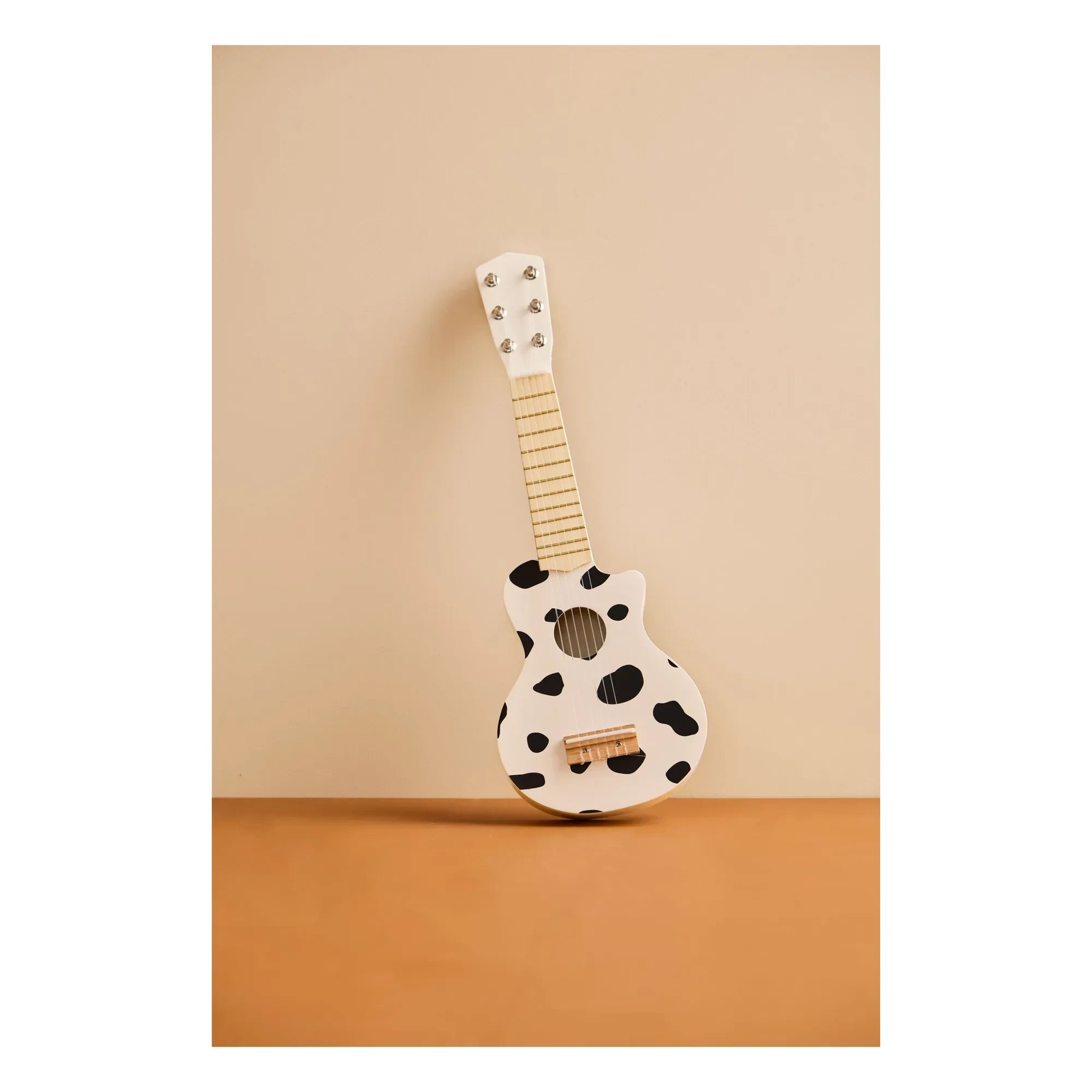 Kid's Concept - Wooden guitar