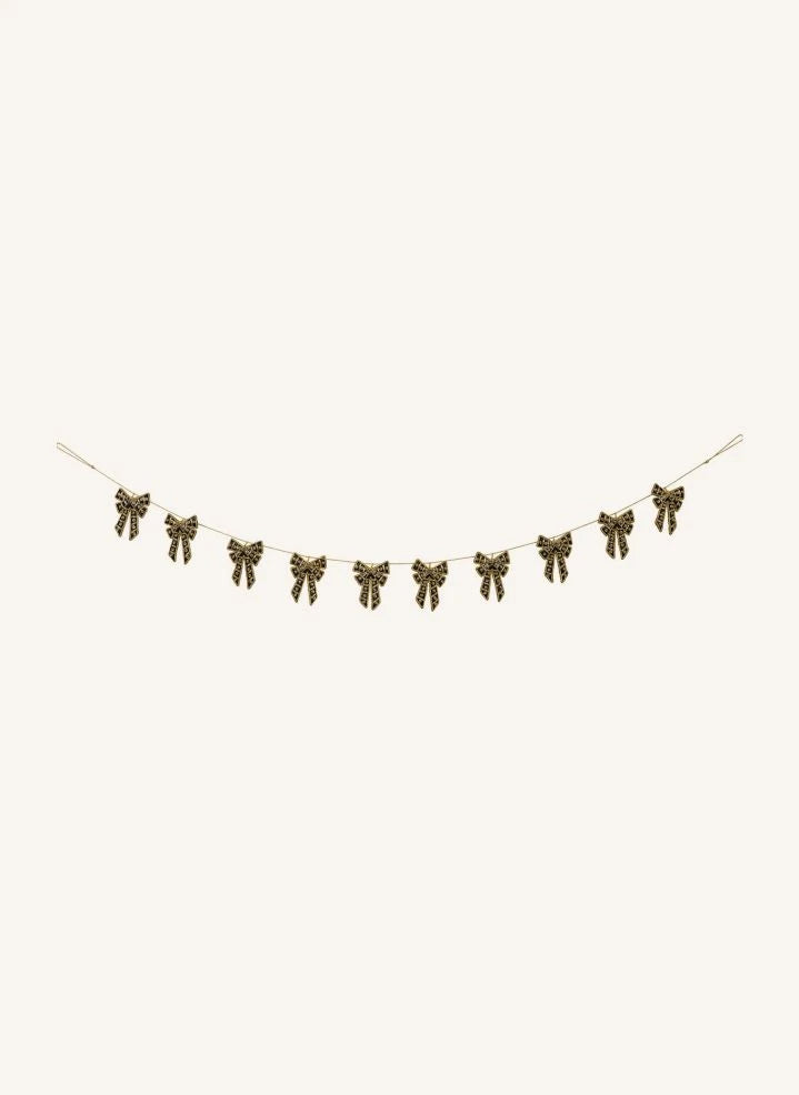 Anna + Nina - Regal Bow Christmas Wreath | Black