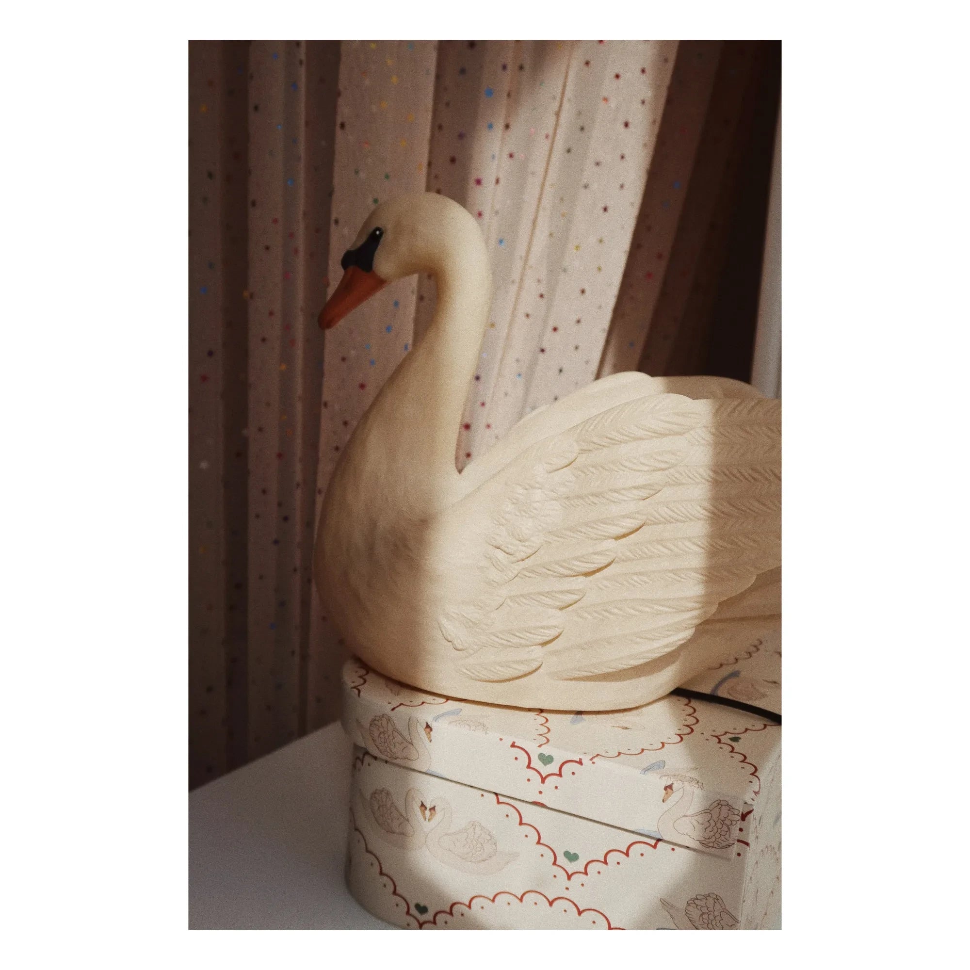 Konges Sløjd - Swan Night Light | White