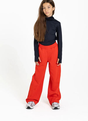 Finger in the nose - Derby Jogger | Red