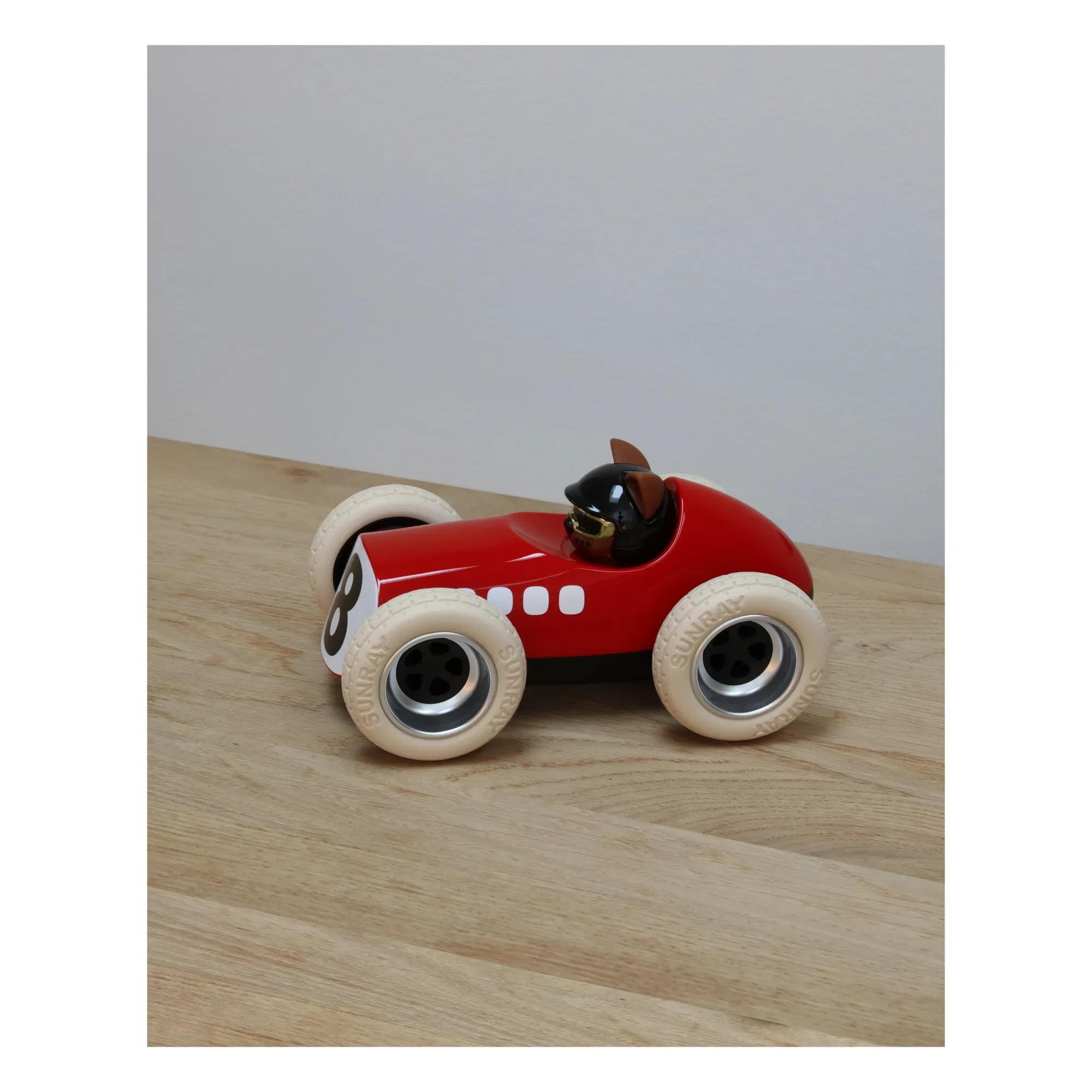 Playforever - Egg Karlos car | Red