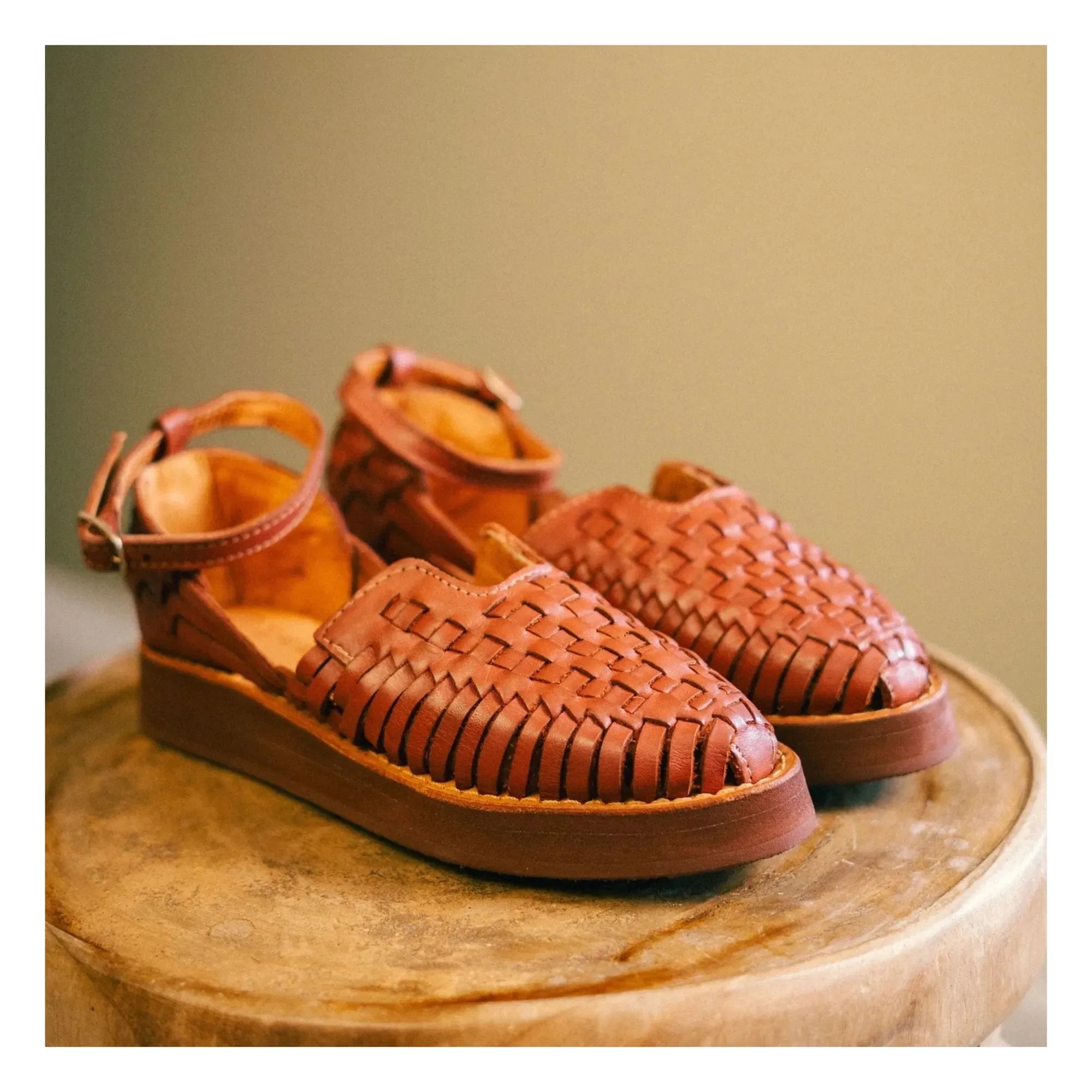 Mapache - Carmen Sandal | Tobacco