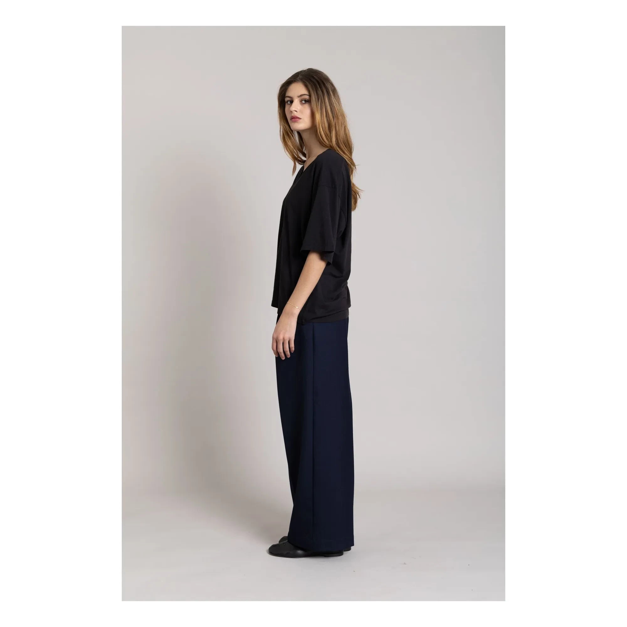 Smallable Woman - Cloud Organic Cotton T-Shirt | Black