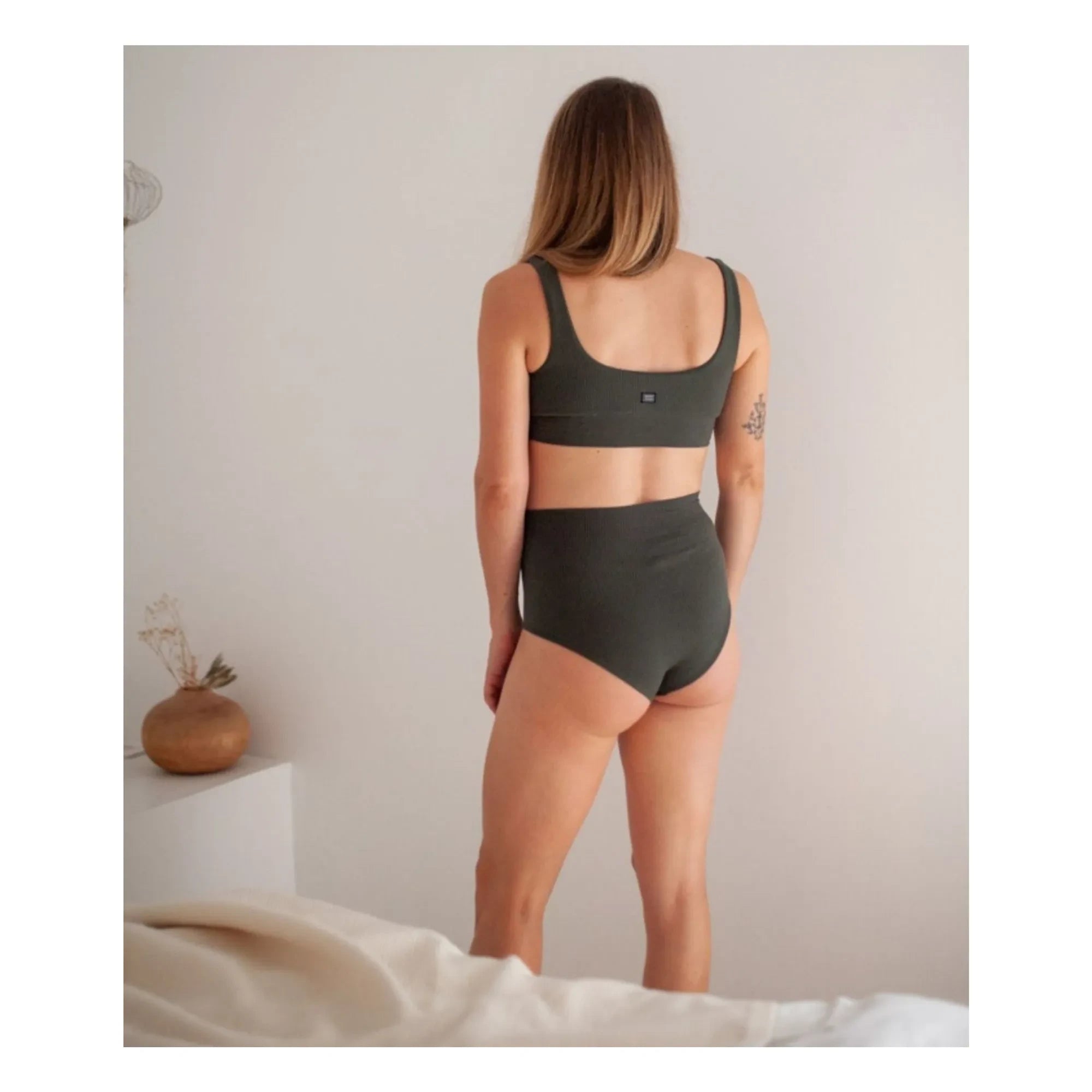 Mama Hangs - Everyday Bra | Olive