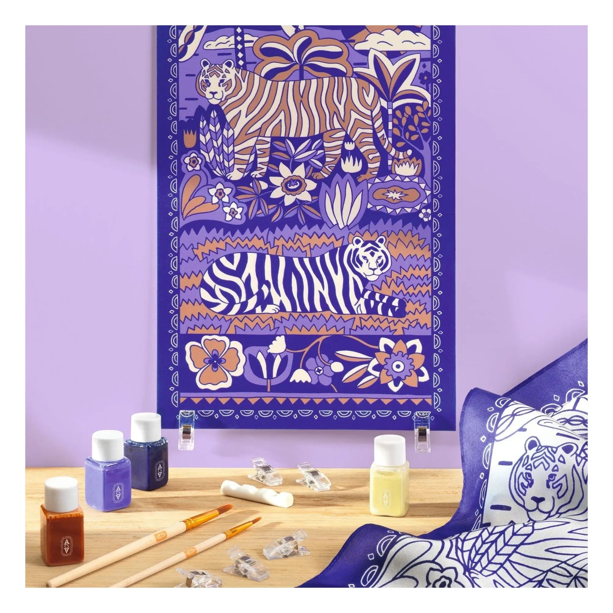 Djeco - Workshop 10 - Silk Painting