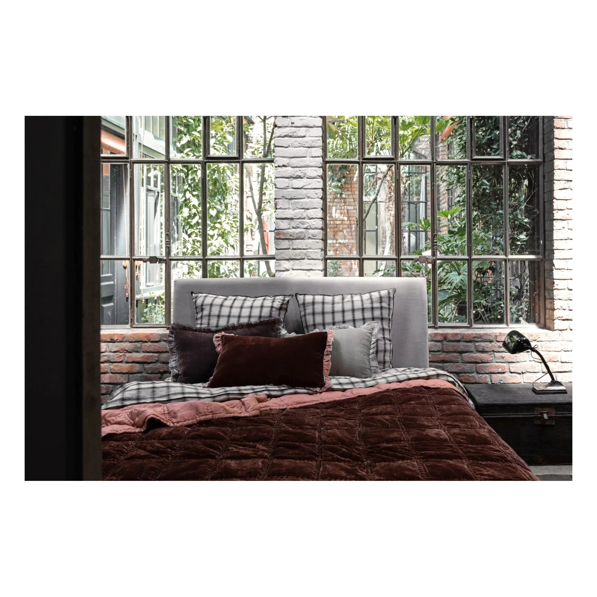 Le Monde Sauvage - Highland Washed Linen Duvet Cover | White