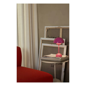 & Tradition - VP9 Flowerpot Portable Table Lamp, Vernon Panton | Pink
