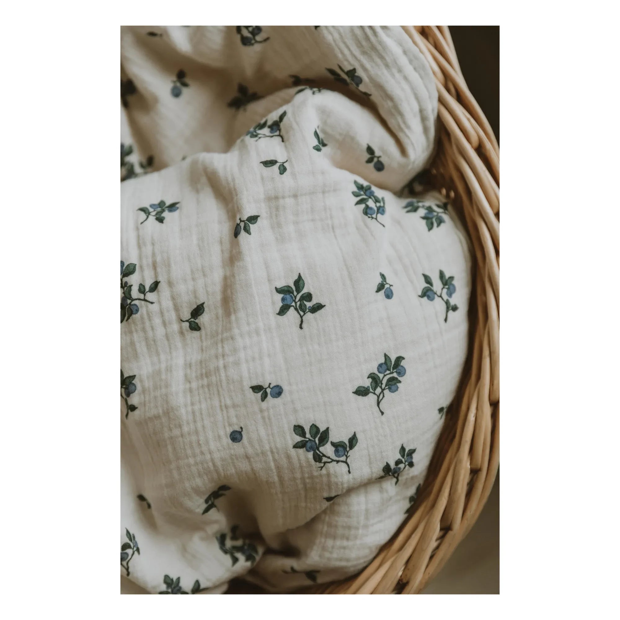 garbo&friends - Blueberry Cotton Muslin Blanket | Off-White