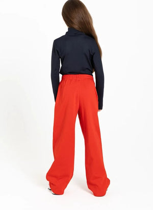 Finger in the nose - Derby Jogger | Red