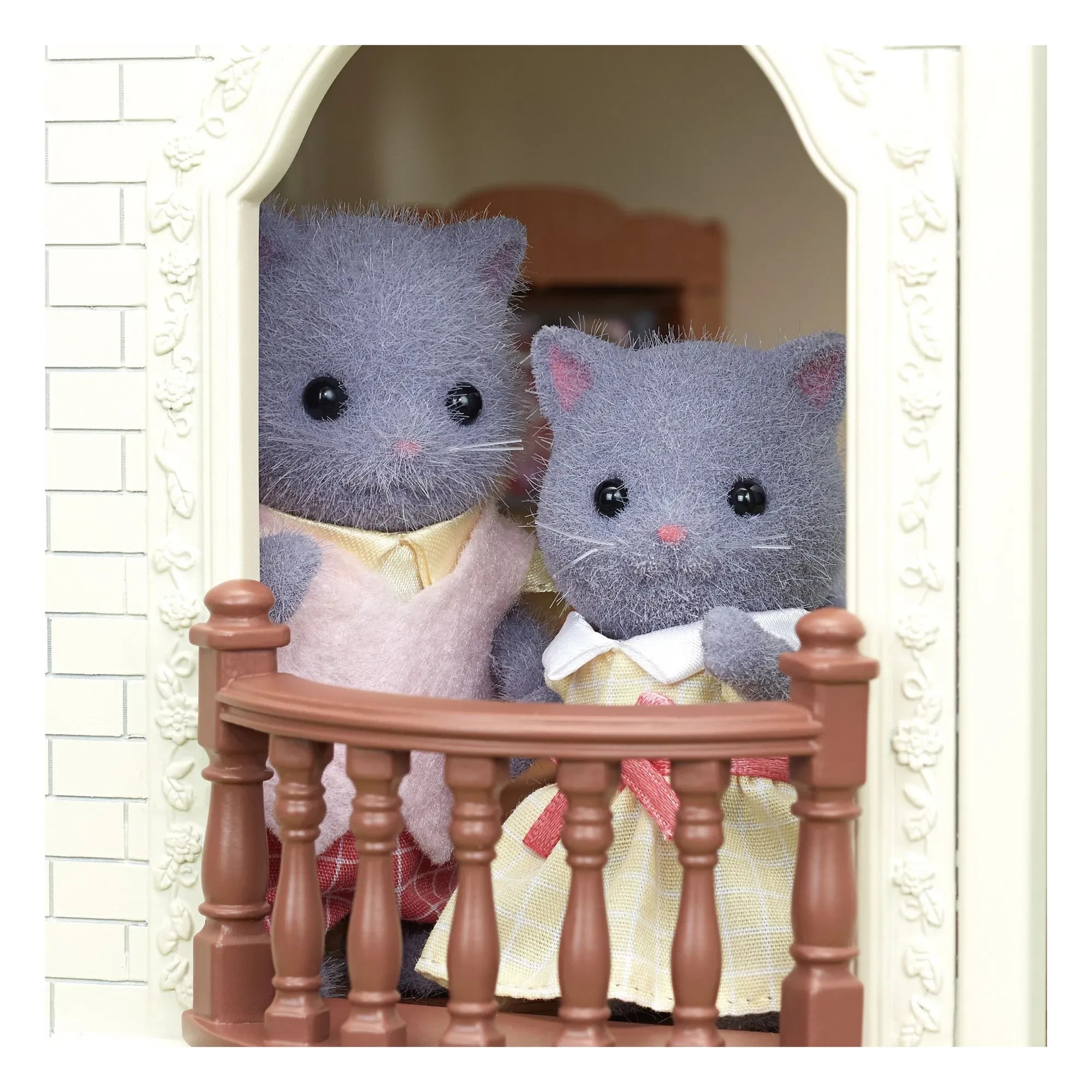 Sylvanian Families - Persian Cat Family