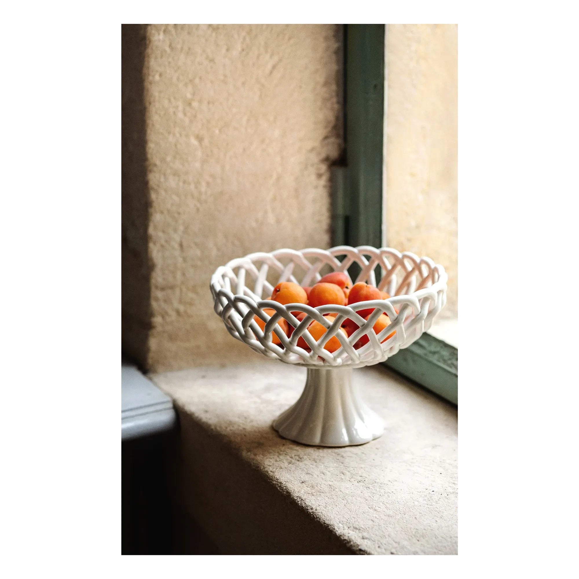 Olsson & Jensen - Standing Ruth Porcelain Bowl | White