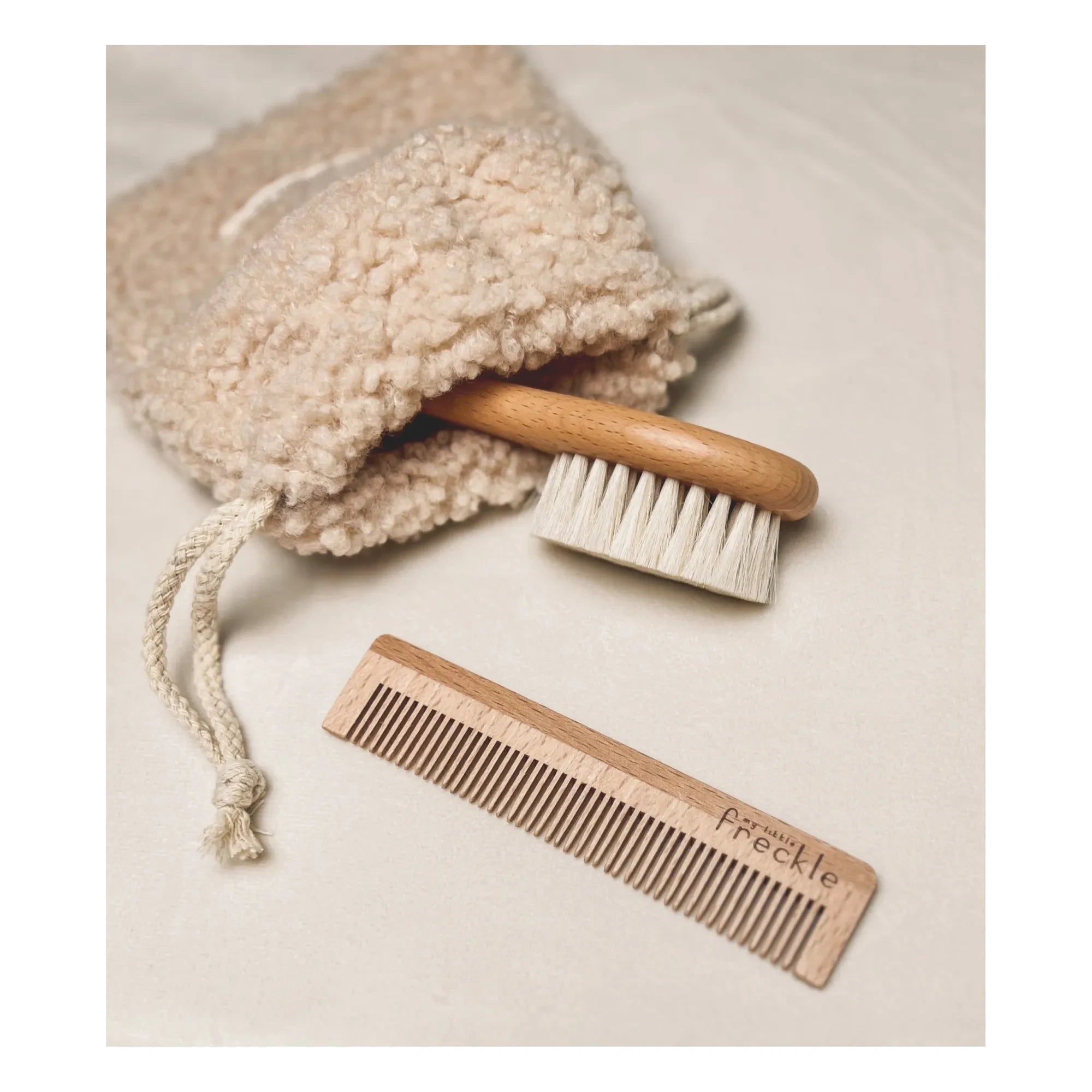My Little Freckle - Hair Brush + Comb + Sherpa Pouch Set | Beige