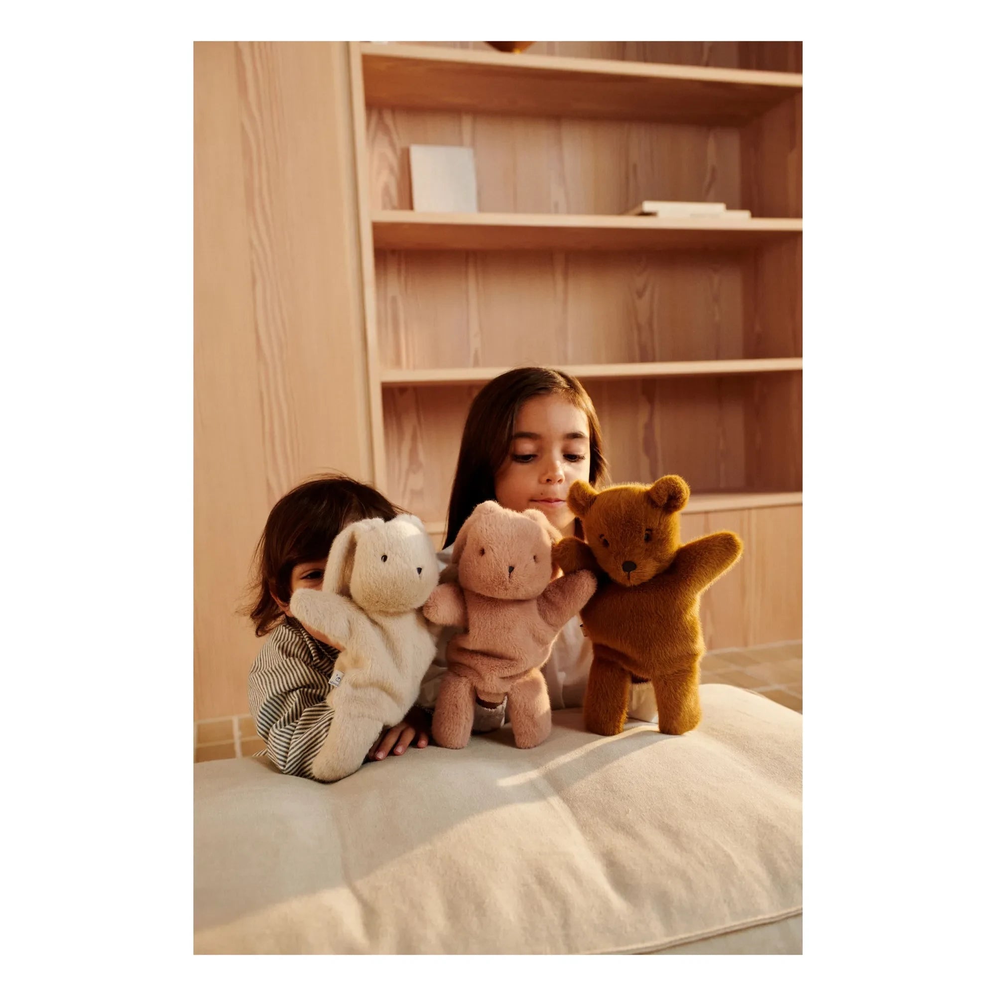 Liewood - Honor Teddy Bear Puppet | Caramel Gold