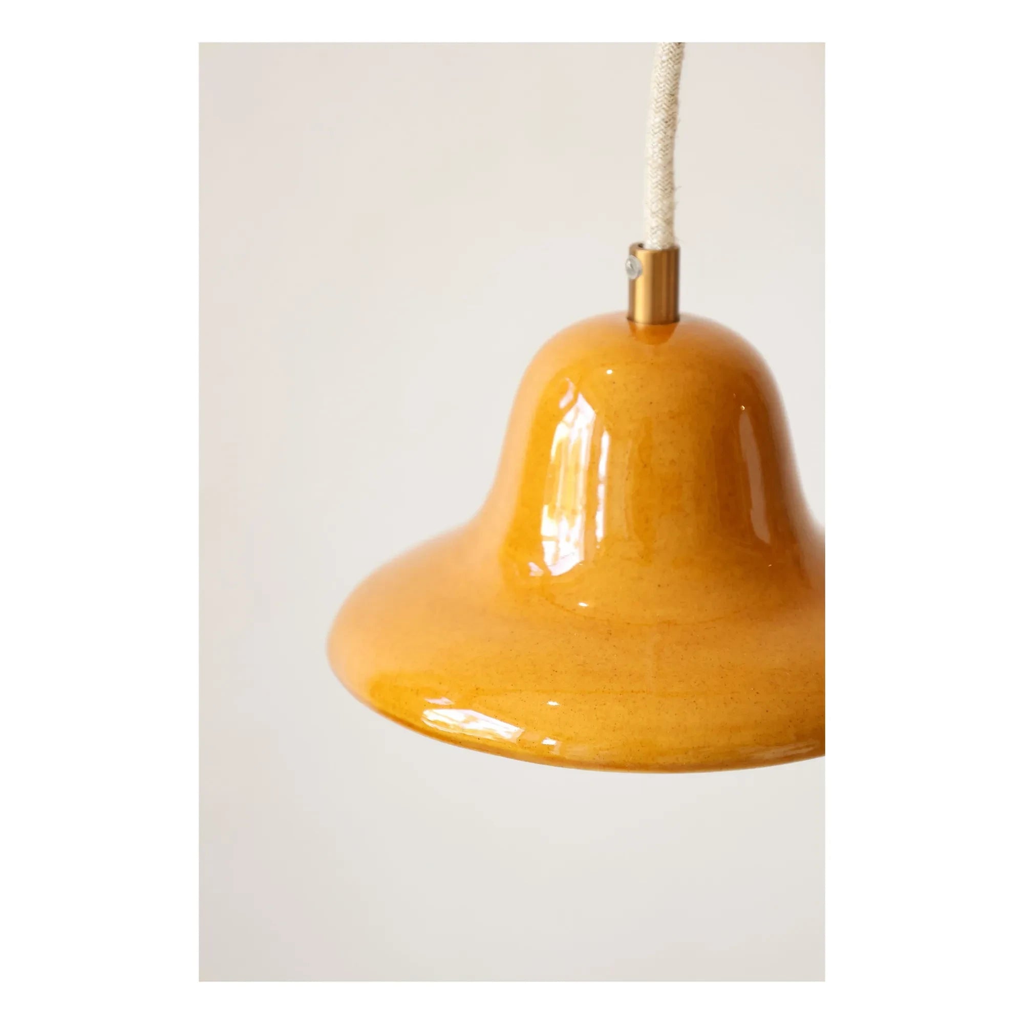Masamé - Small Gigaro Pendant Lamp | Honey