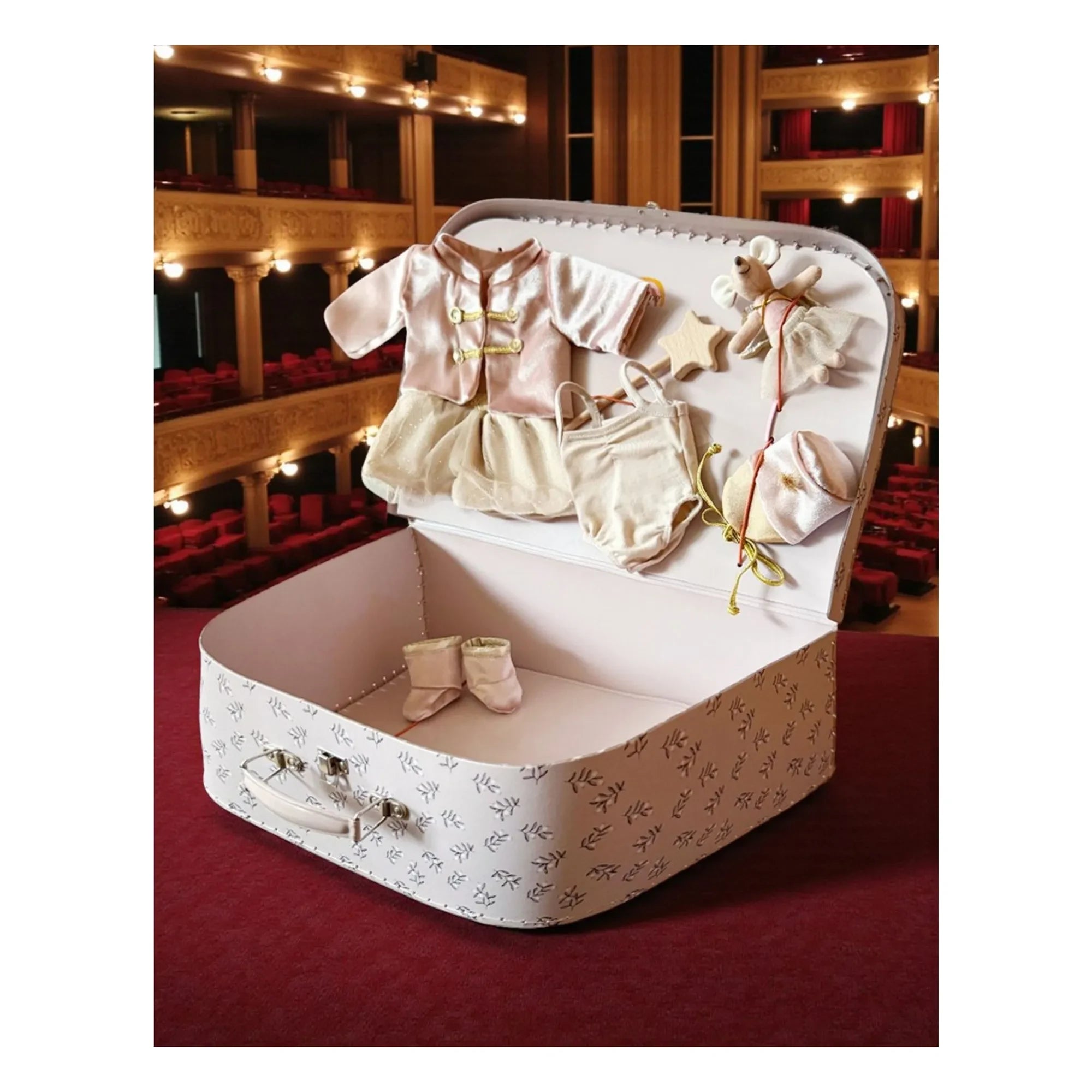 Minikane - Vintage Suitcase - Nutcracker Set