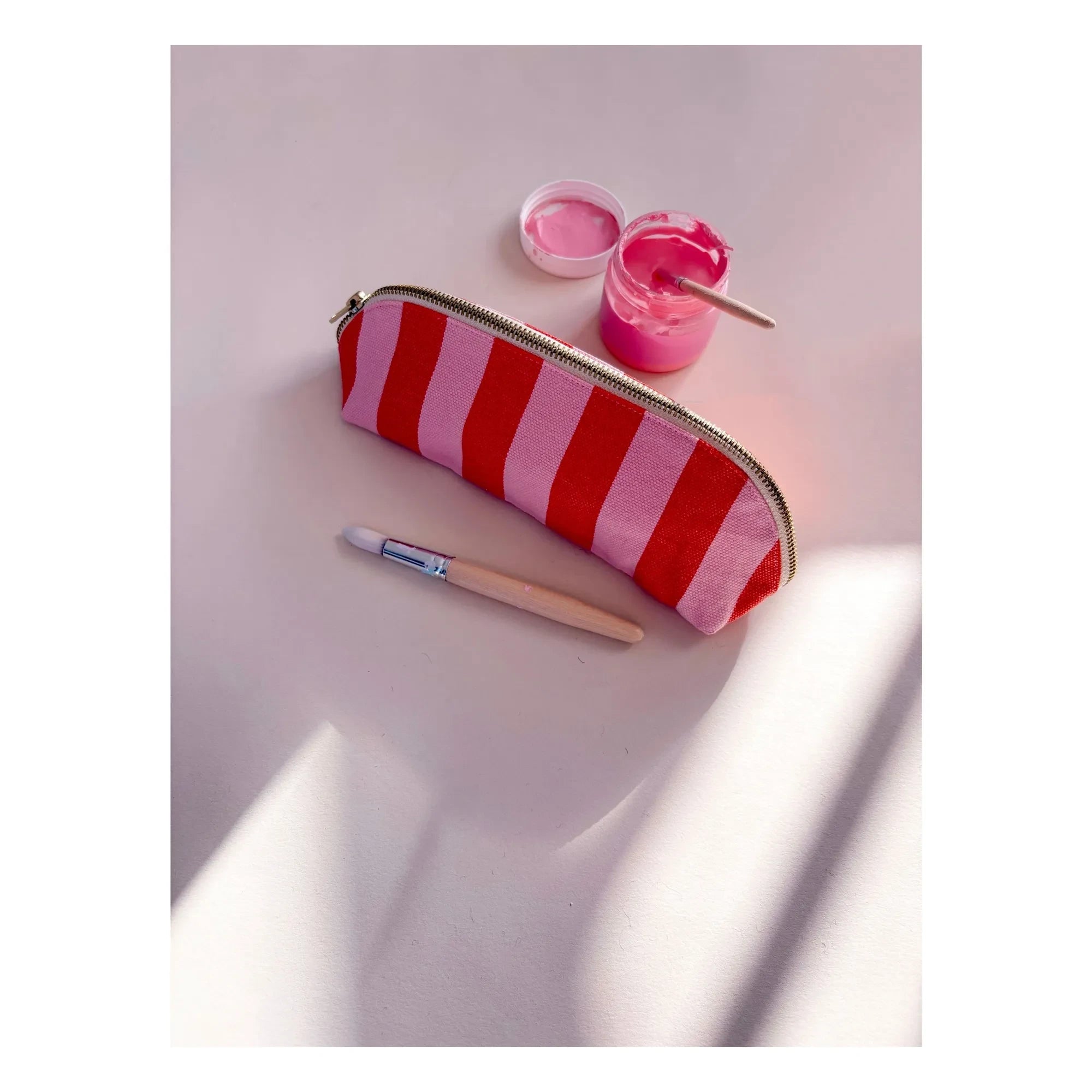 Rose in April - Striped Gaston Case | Pink