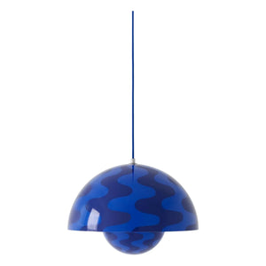 & Tradition - Flowerpot VP7 Patterned Pendant Lamp, Verner Panton | Cobalt