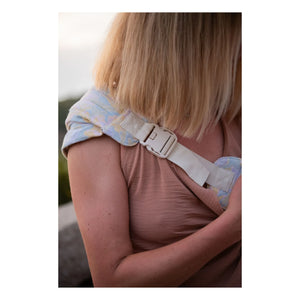 Mama Hangs - Carry & Walk baby carrier | Pastel