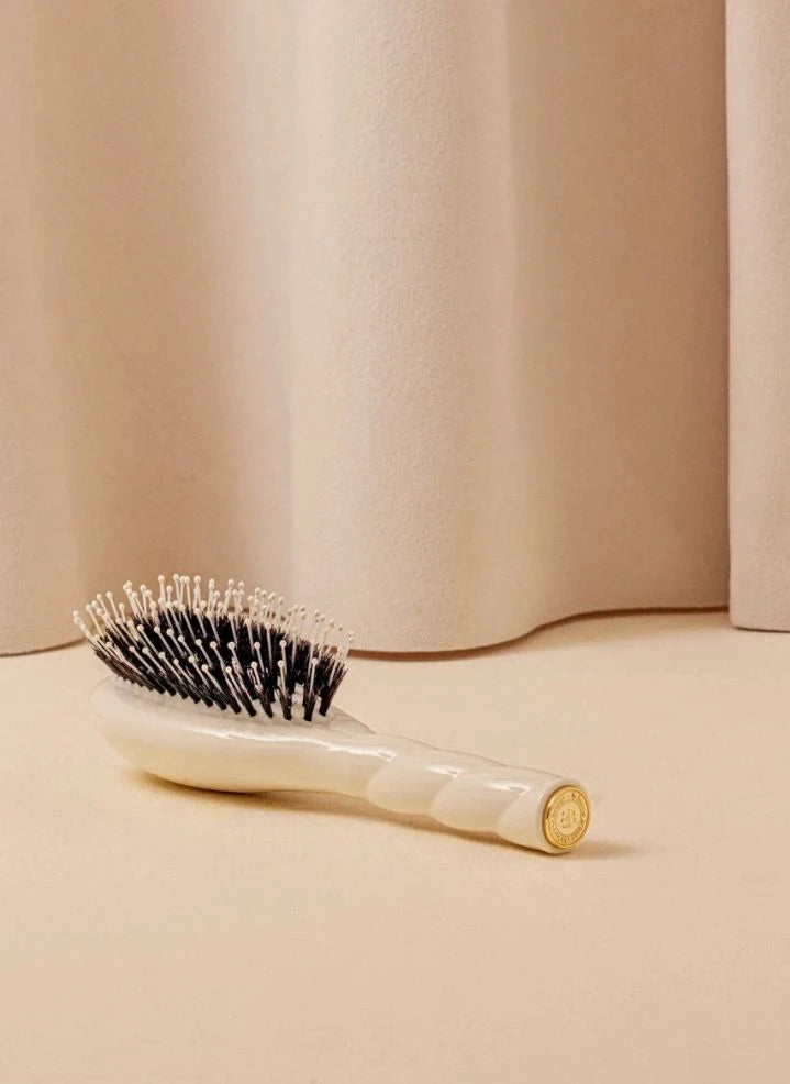 La Bonne Brosse - La Petite Brosse: Essential Gentle Brush No. 03 - Sensitive Scalp | Cream