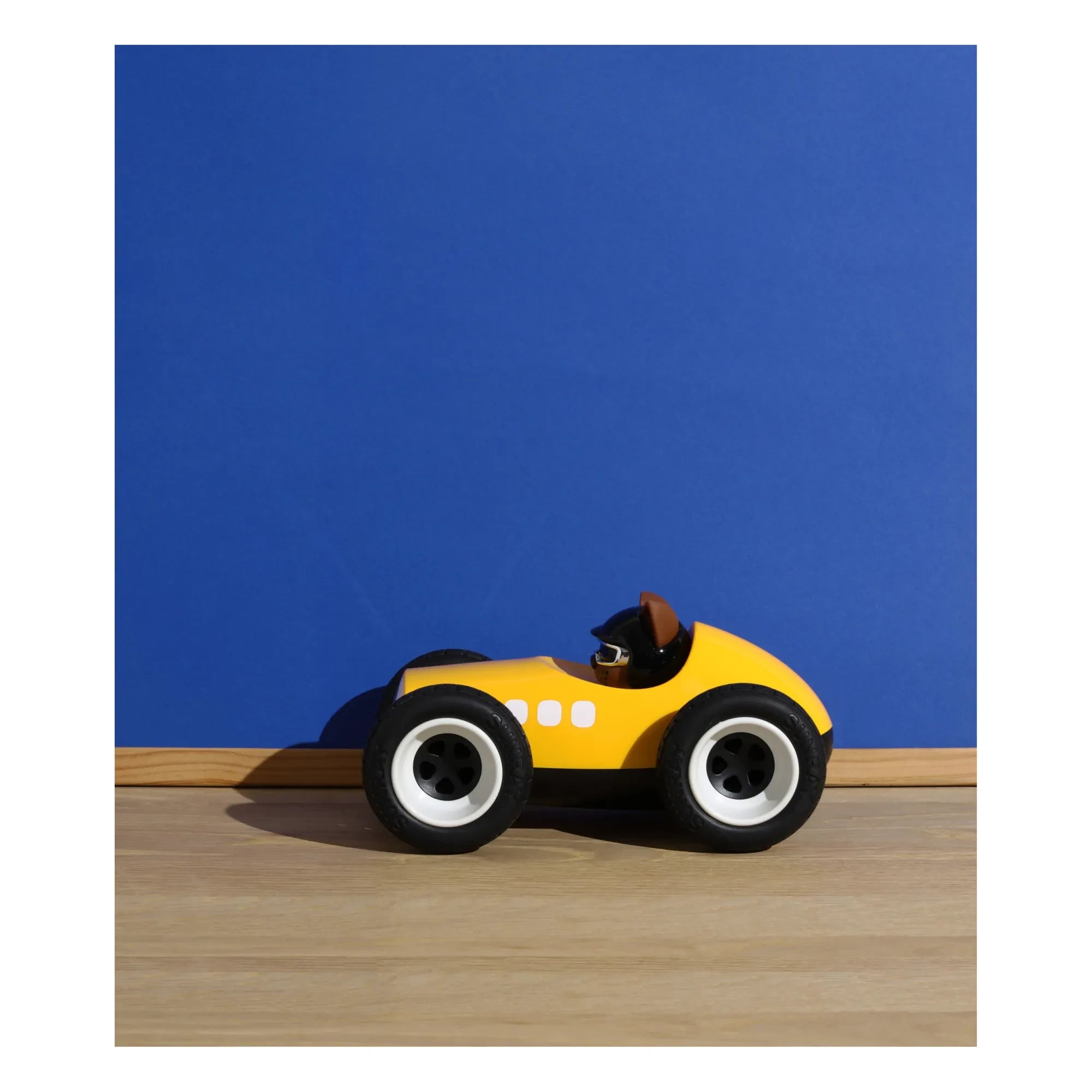 Playforever - Egg Karlos Car | Yellow