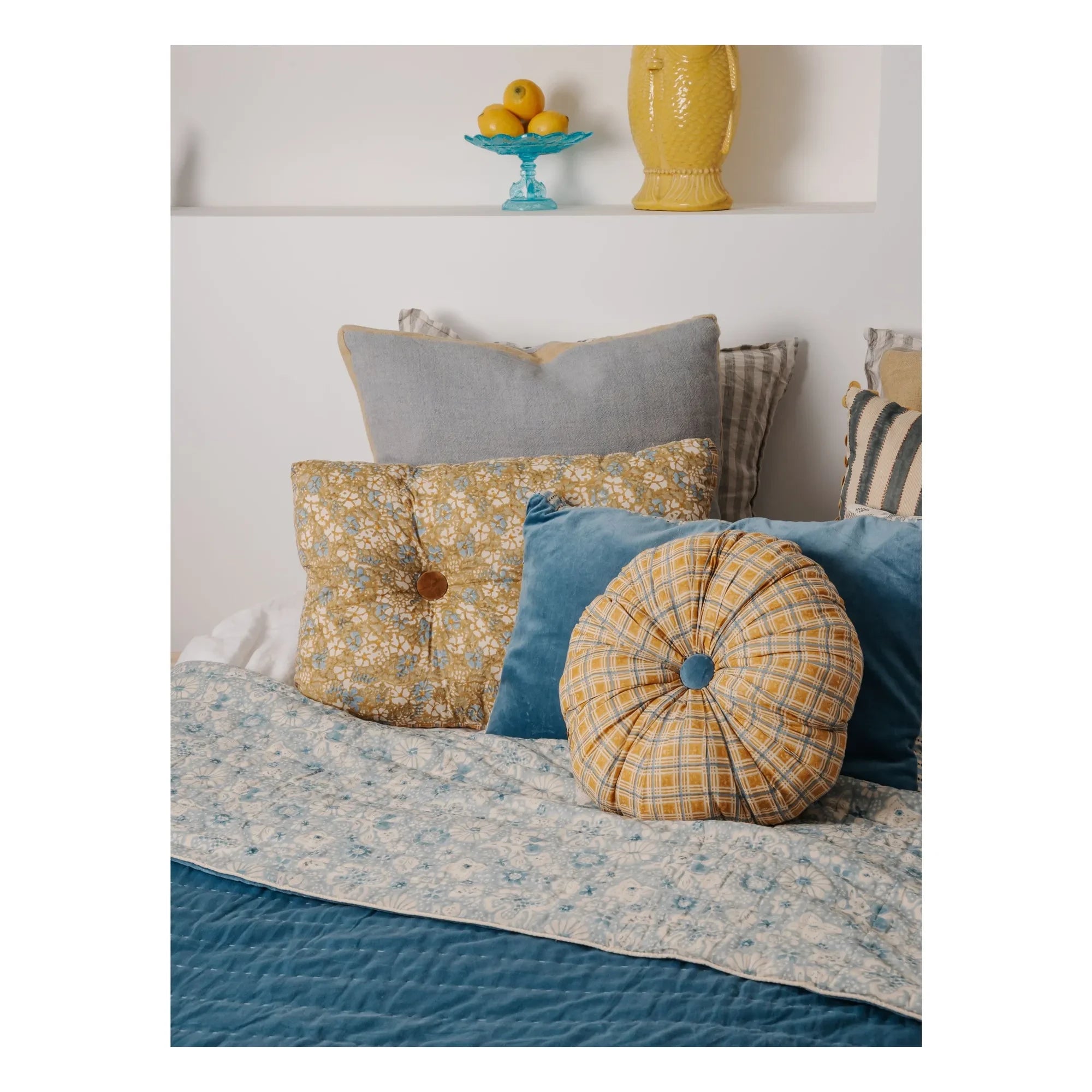 Le Monde Sauvage - Boréal Florence pillow | Yellow