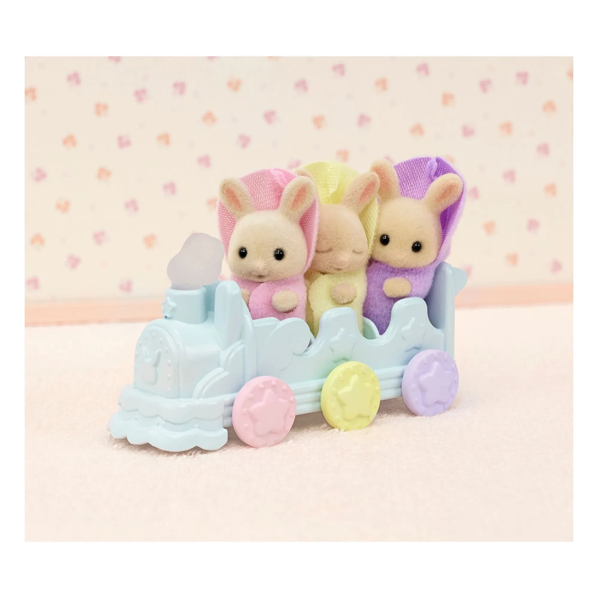 Sylvanian Families - Lapin Triplets Cream and Bath Accessories
