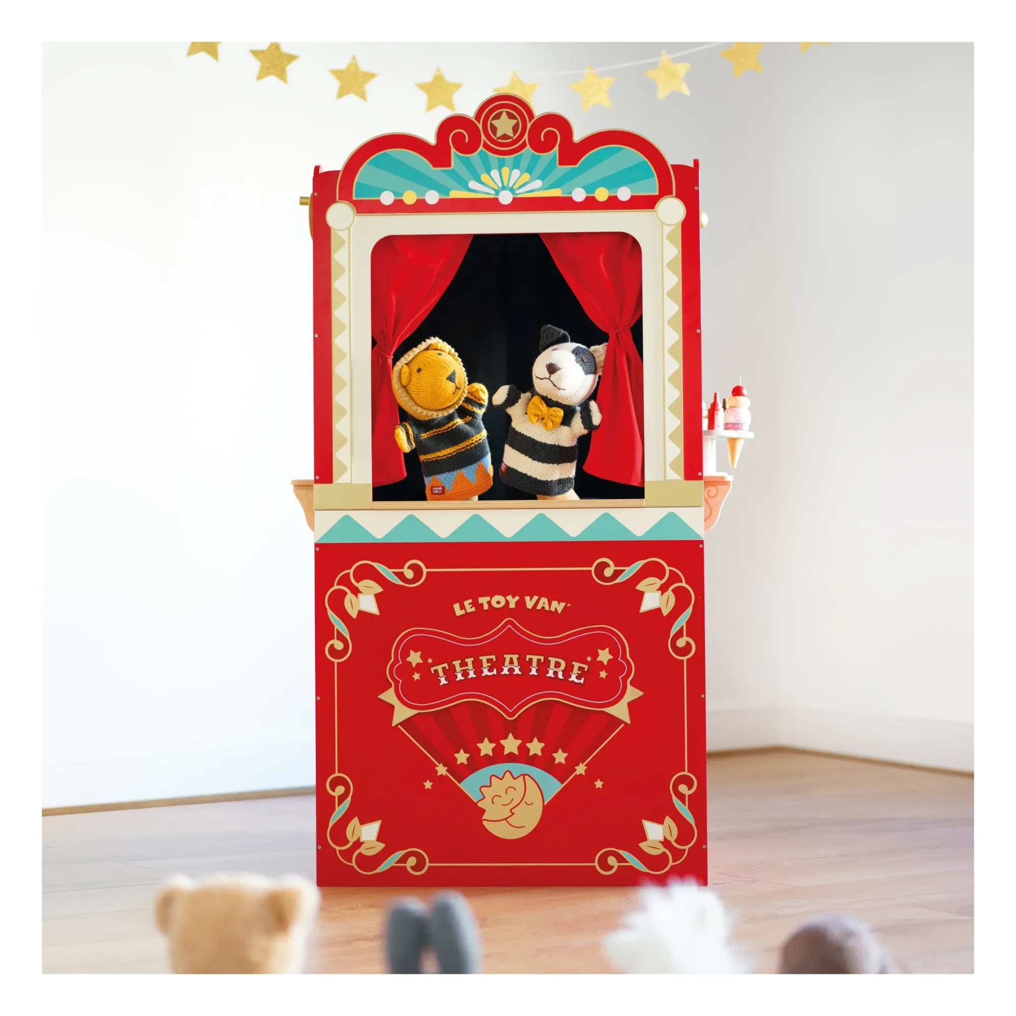 Le Toy Van - Puppet Theater | Red