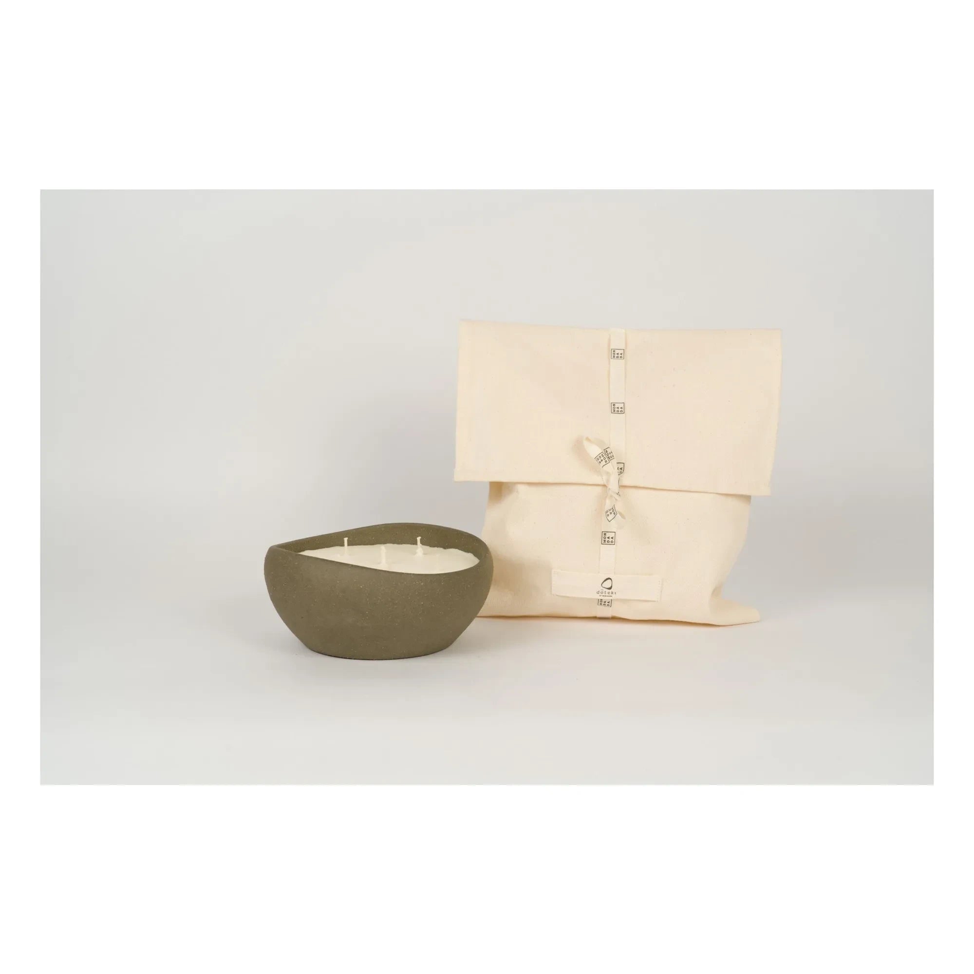 Mon Dada - Doteki Scented Candle | Moss Green