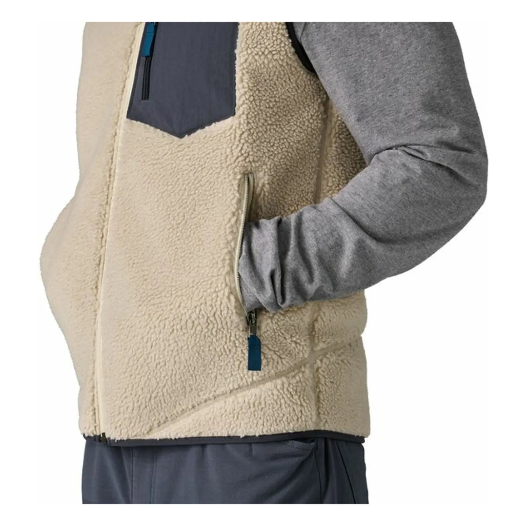 Patagonia - Classic Retro-X Fleece Made from Recycled Fibers | Ecru
