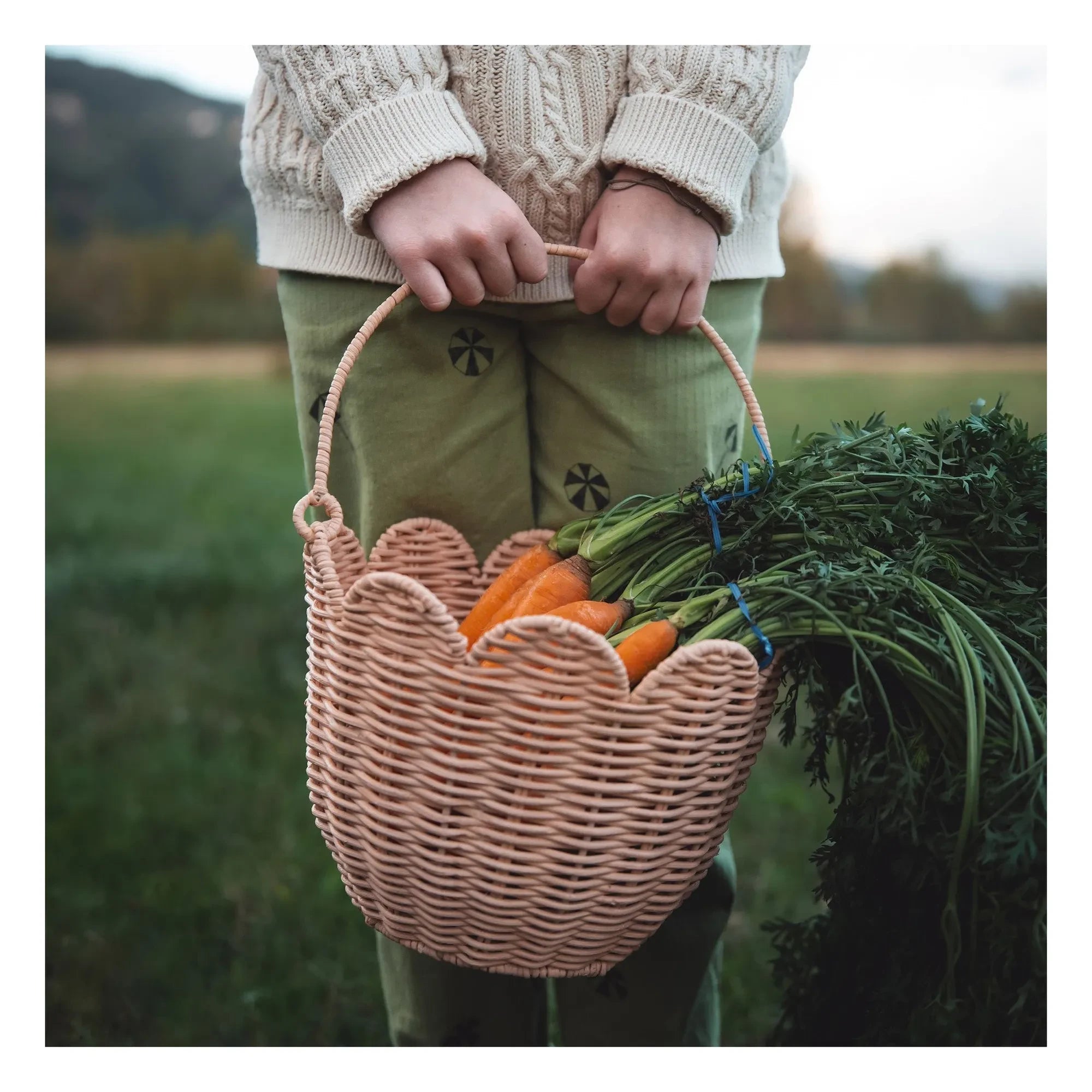Olli Ella - Leaf Rattan Basket | Peach