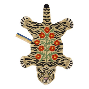 Doing Goods - Leopard Pattern Floral Rug | Beige
