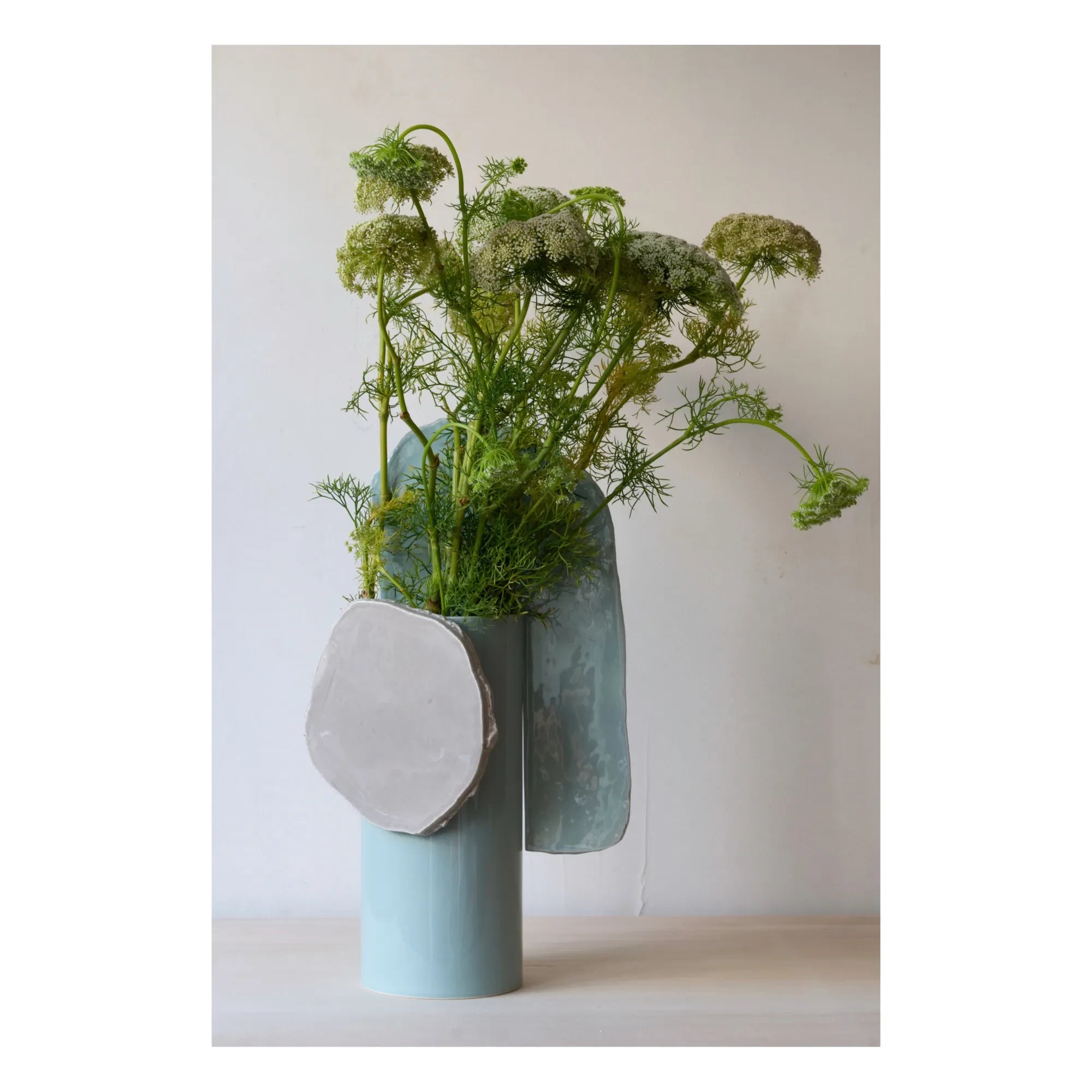 Vitra - Découpage Leaf Vase - Ronan & Erwan Bouroullec | Ice Blue