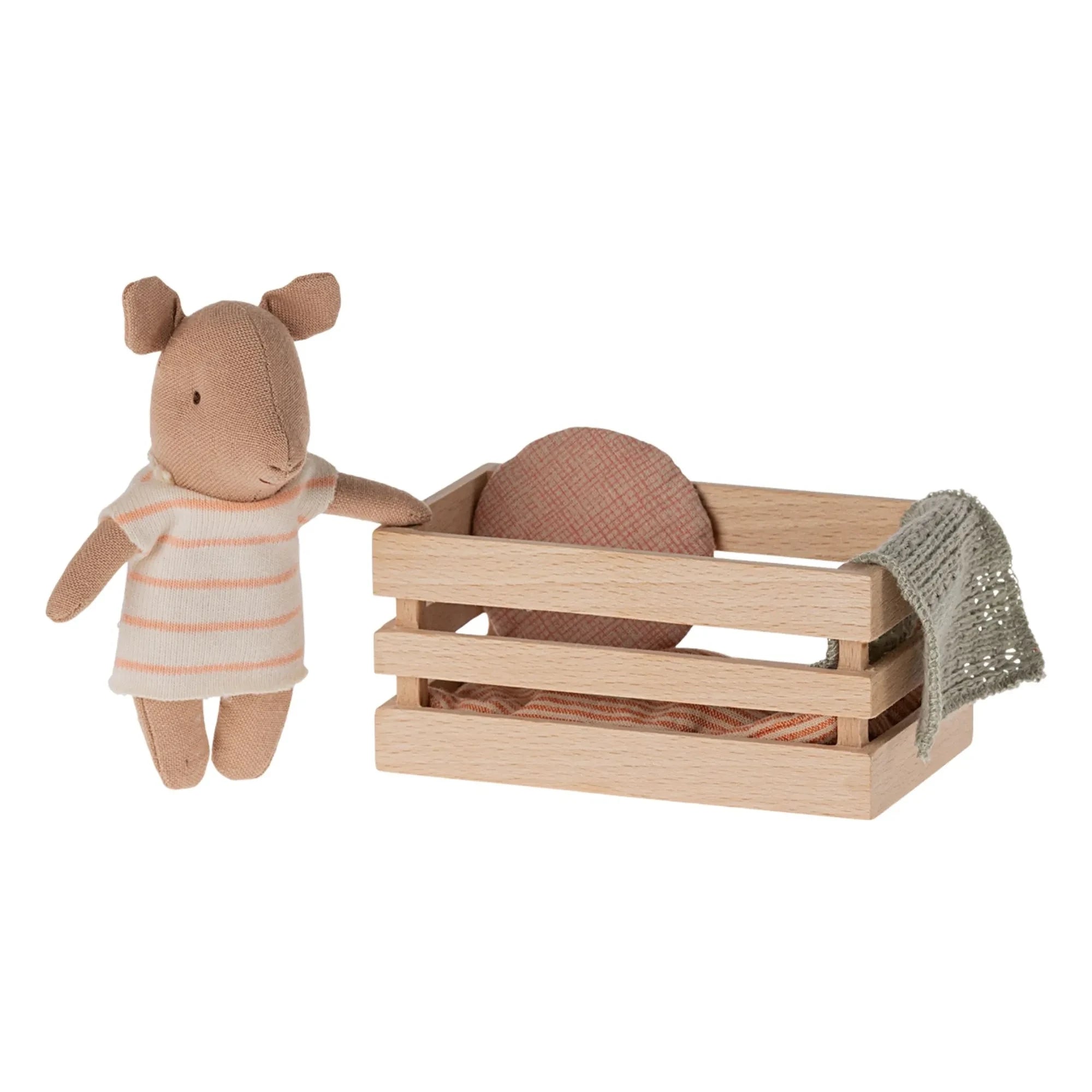 Maileg - Baby pig in the Kutu - Girl
