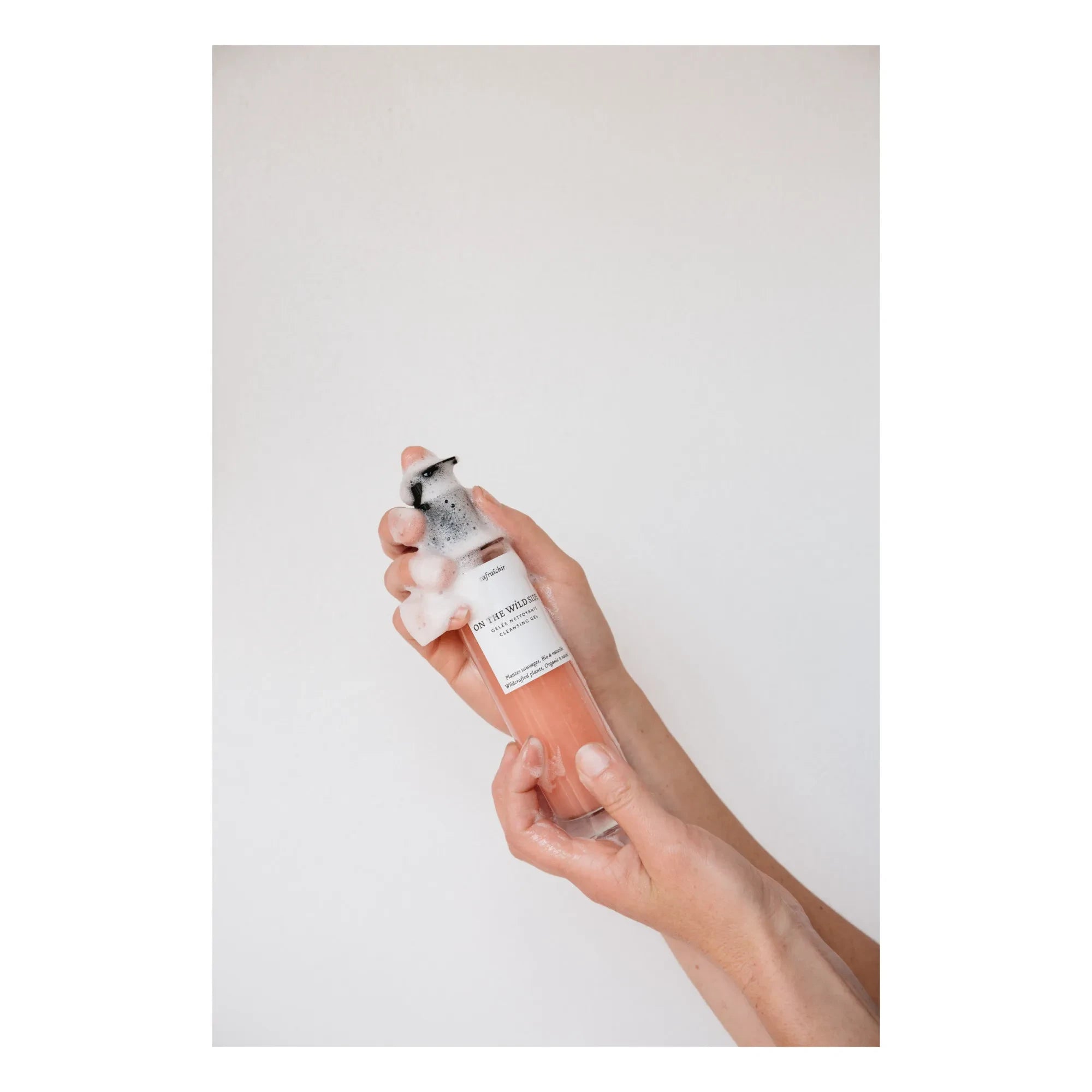 On The Wild Side - Temizleyici Yüz Jeli - 100 ml