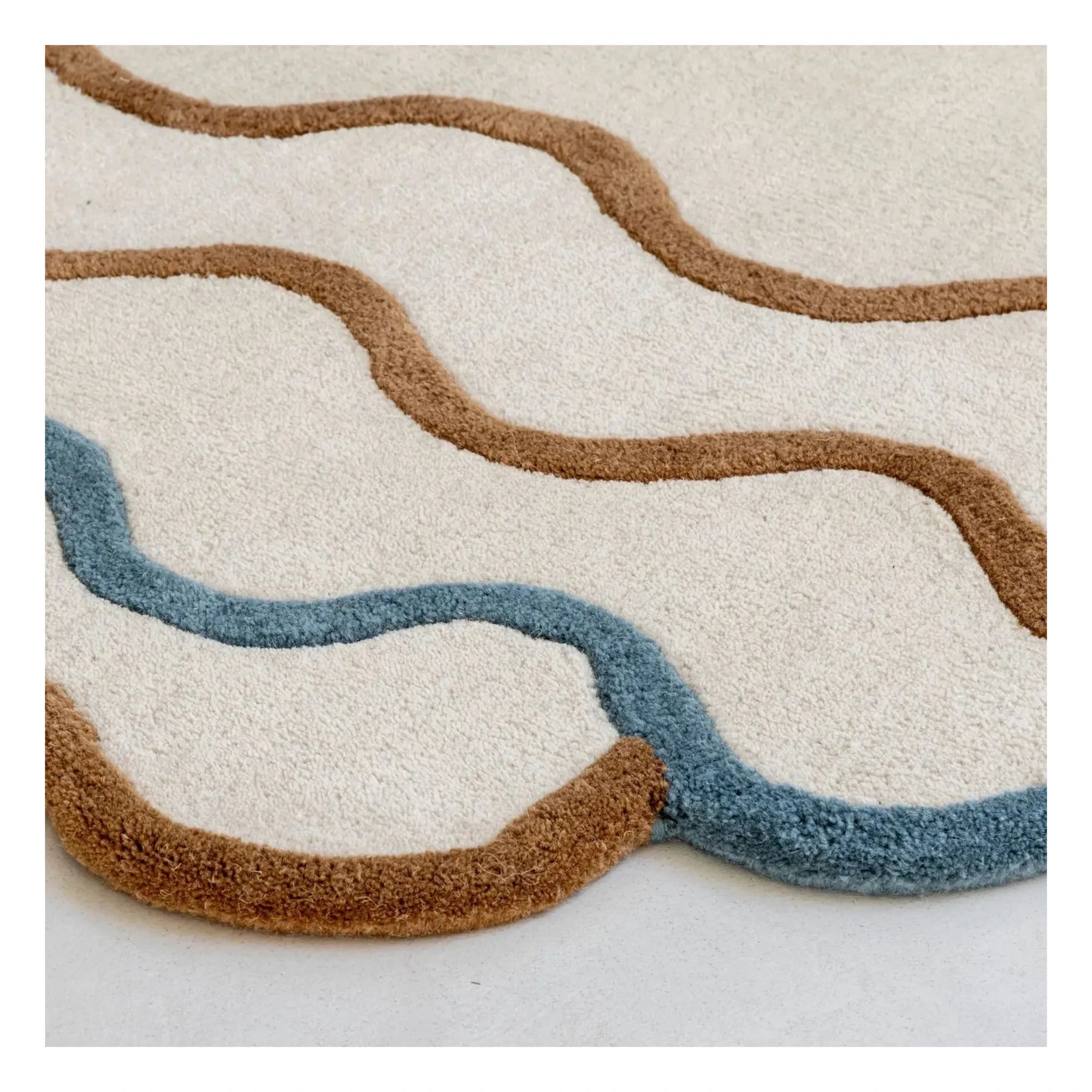 Edito - Wool Carpet Shell | Beige
