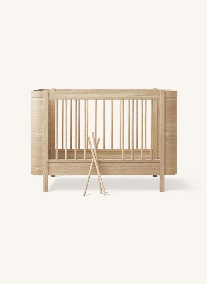 Oliver Furniture - Junior Conversion Kit for Wood Mini+ Cribs | Oak
