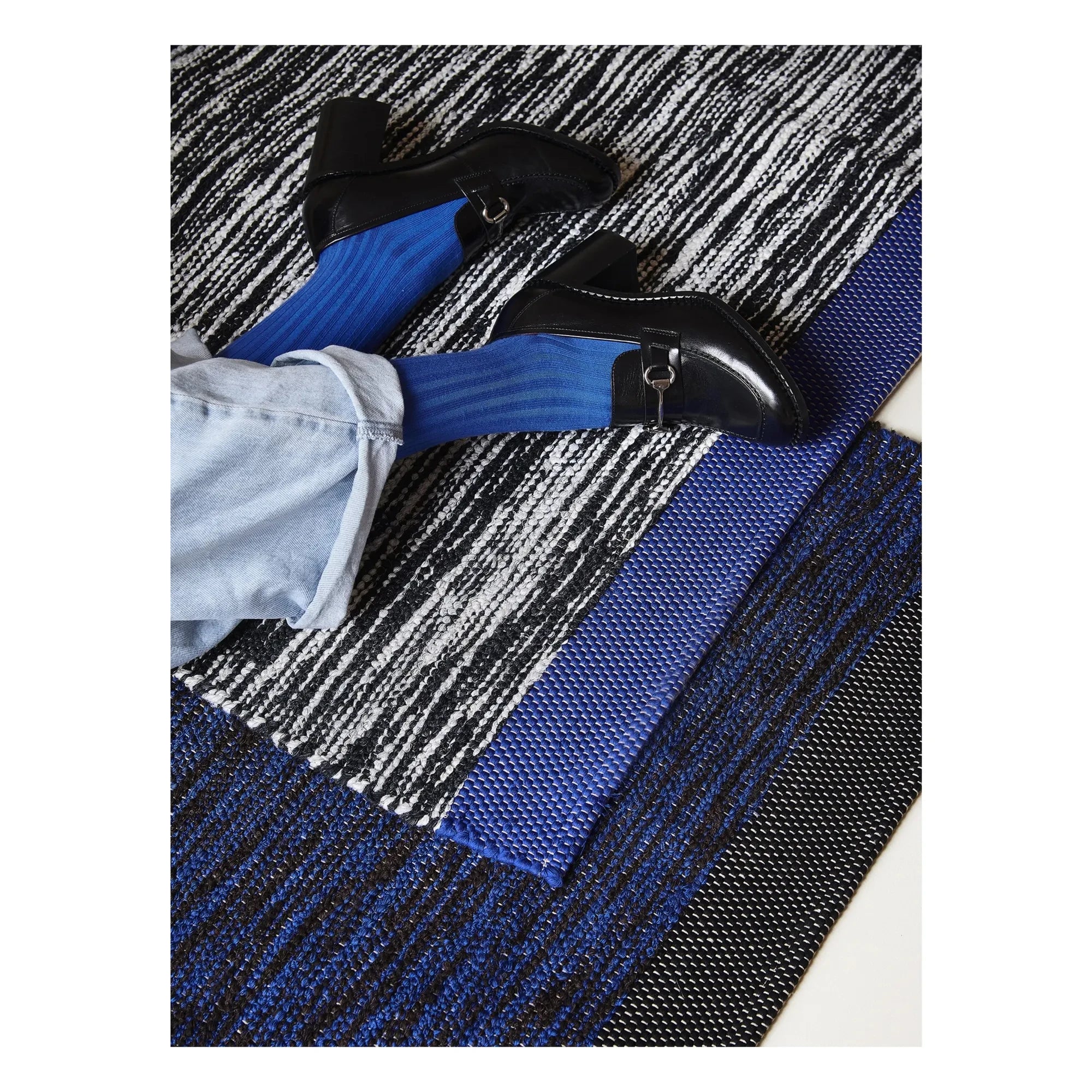 La cerise sur le gâteau - Felt recycled cotton rug | Blue