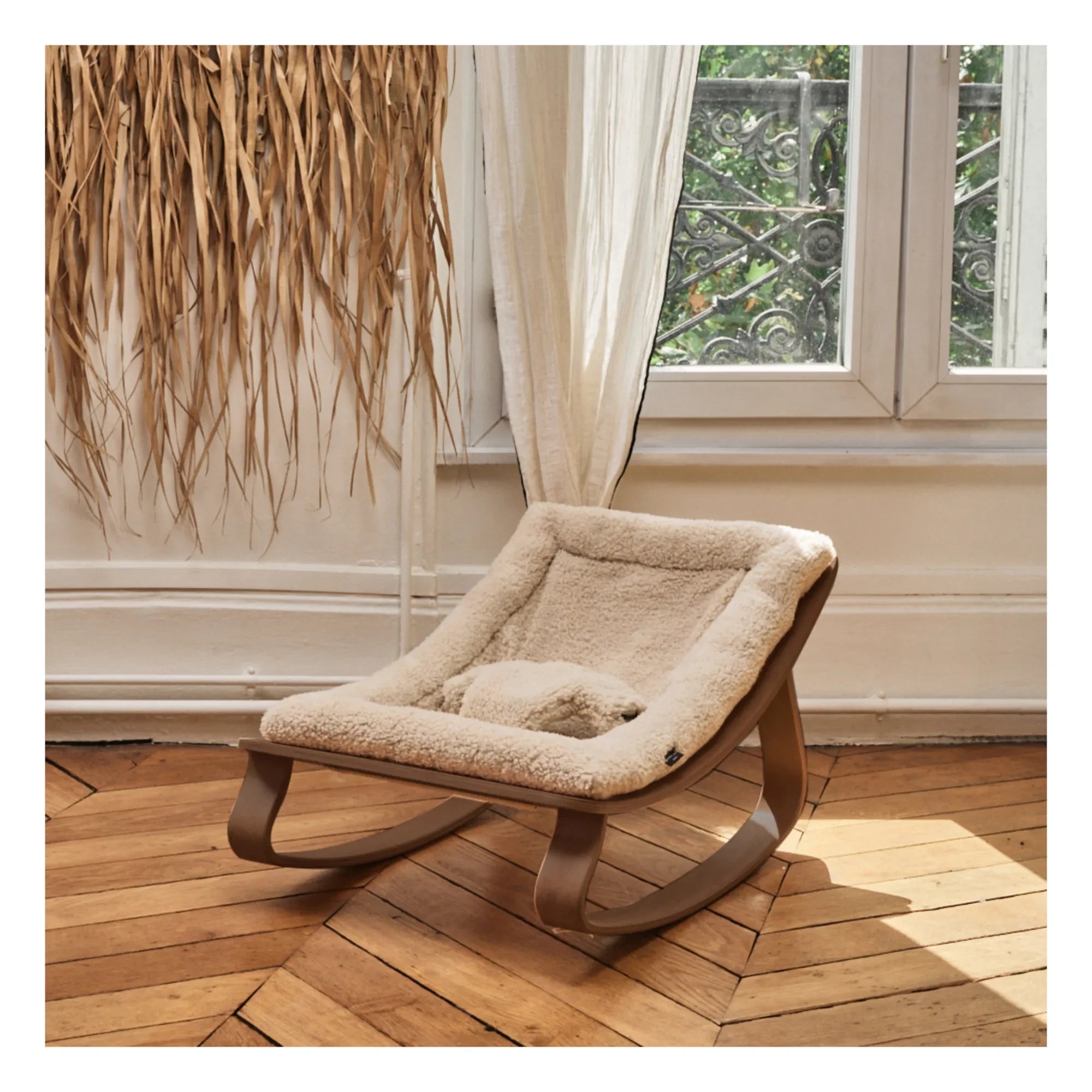 Charlie Crane - Levo Walnut Baby Swing | Ecru
