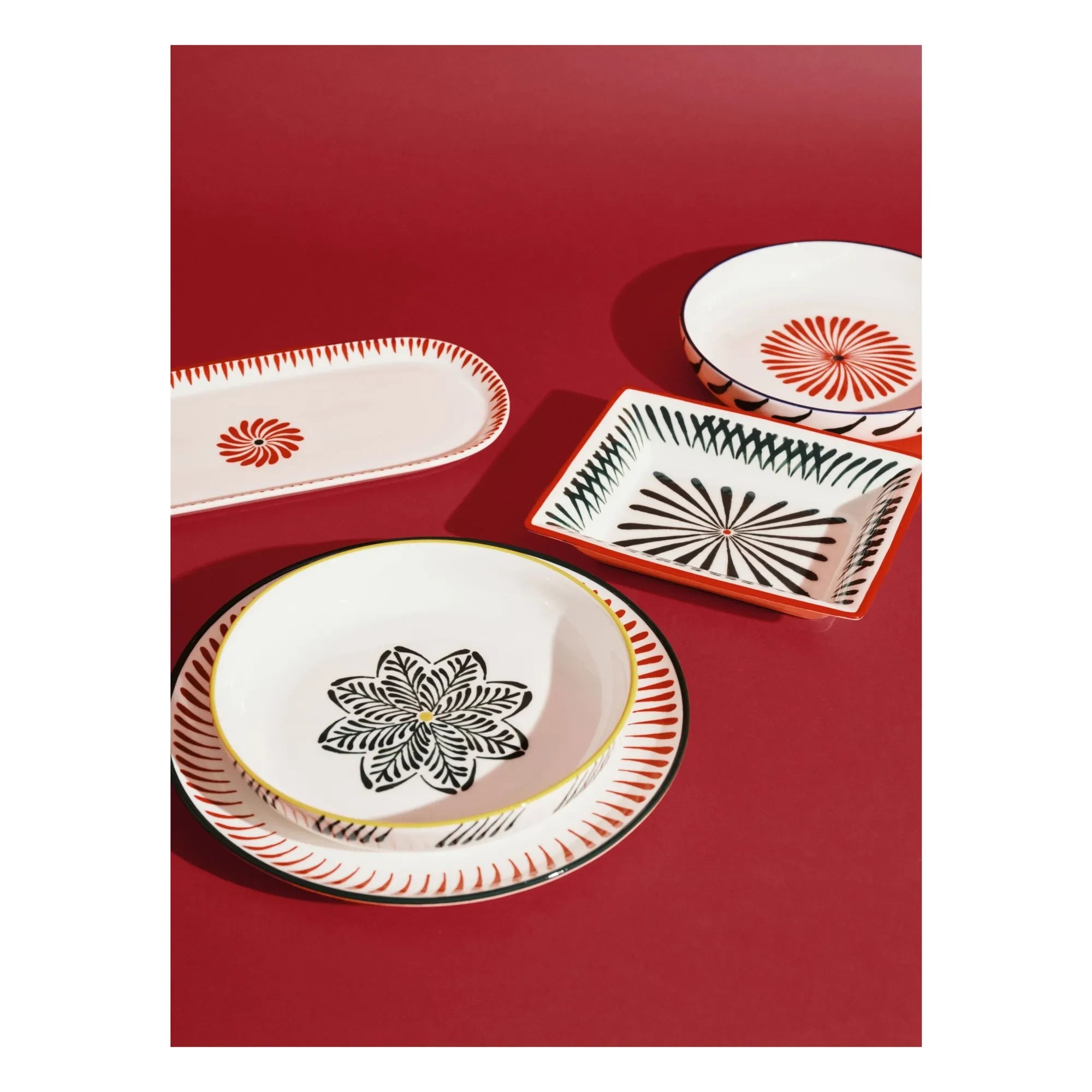 Serax - Baazar Oval Serving Plate, Waww La Table - Set of 2 | Red