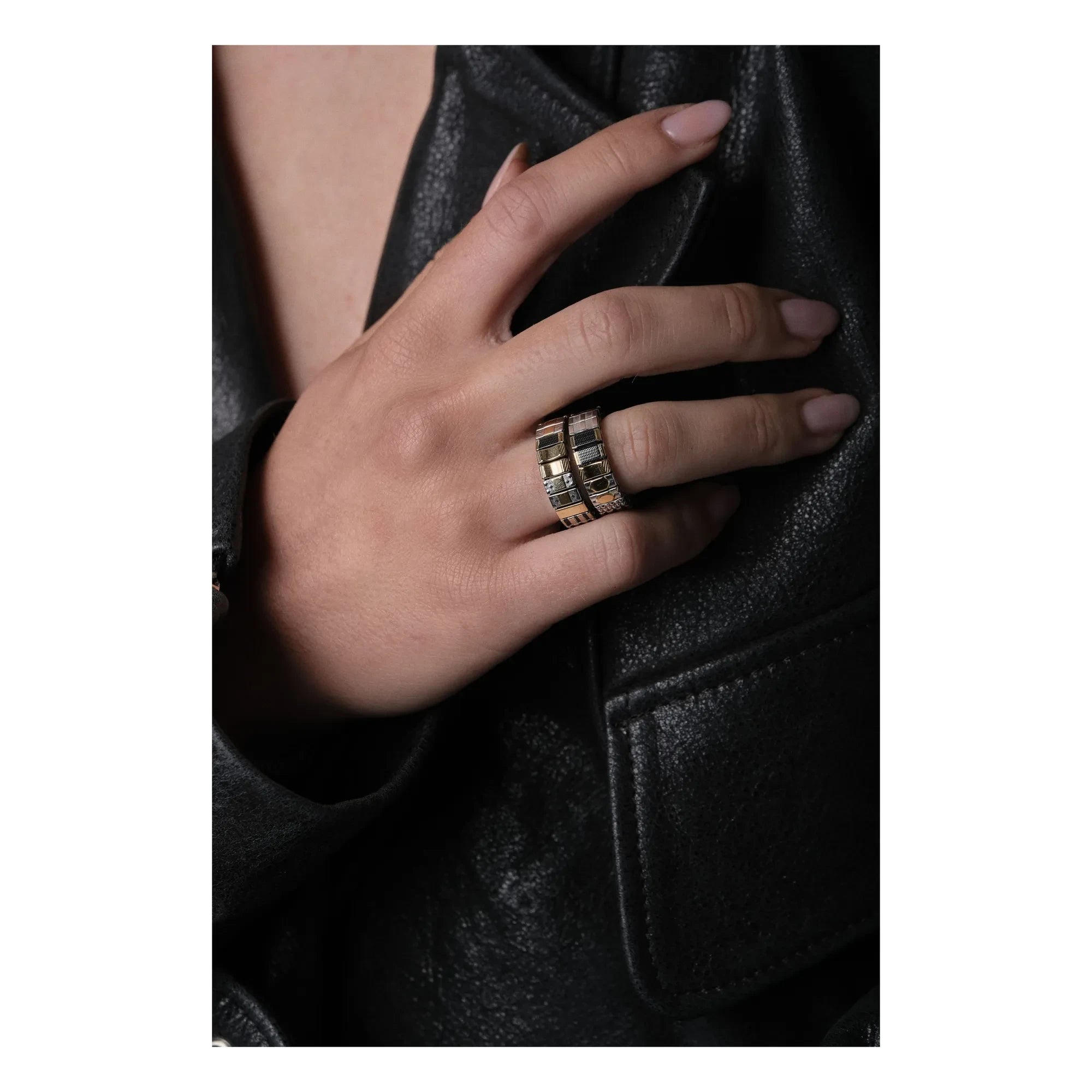 Sigal - Ring SIG 6 | Black / Gold / Silver